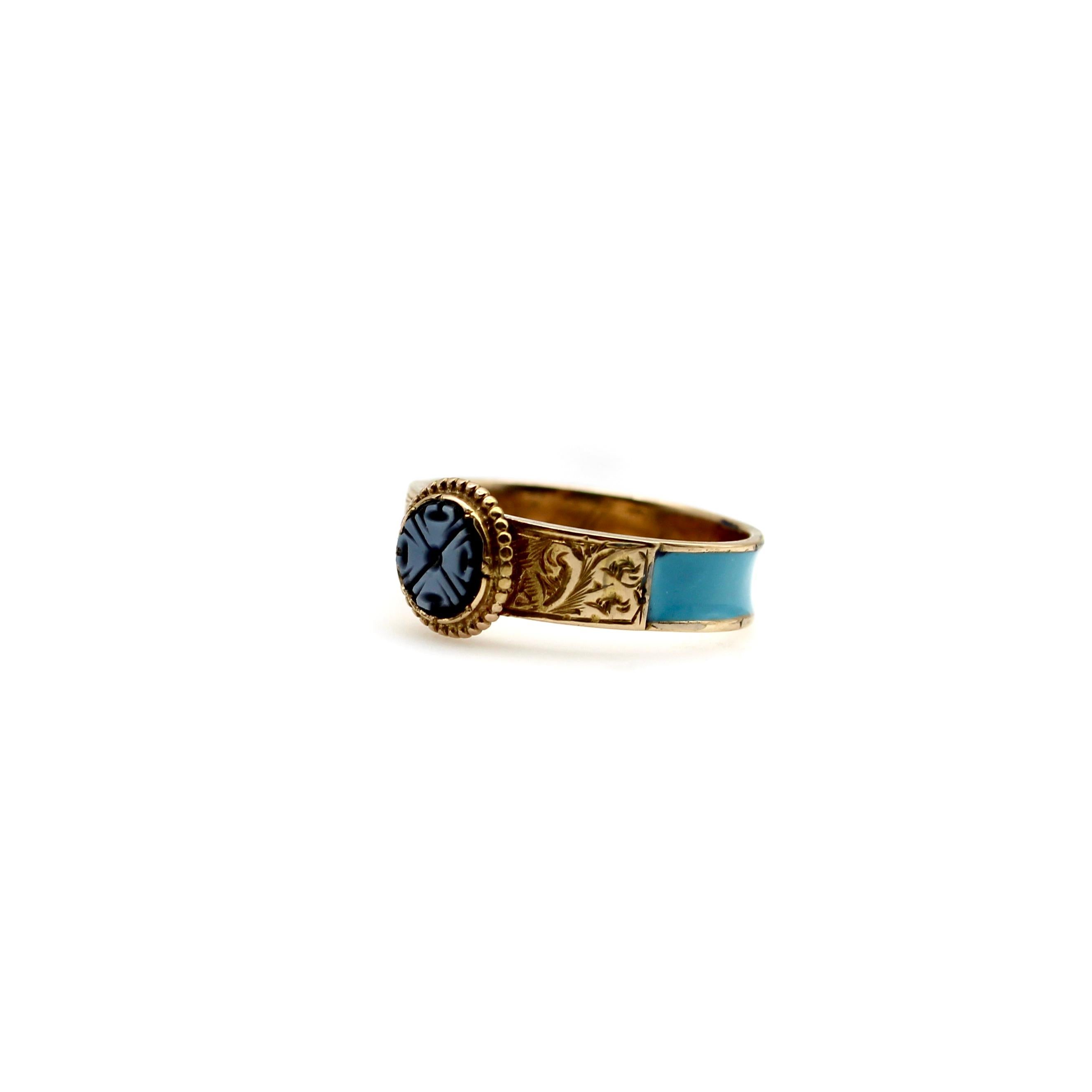 14K Gold Victorian Banded Agate and Turquoise Enamel Mourning Ring In Good Condition For Sale In Venice, CA