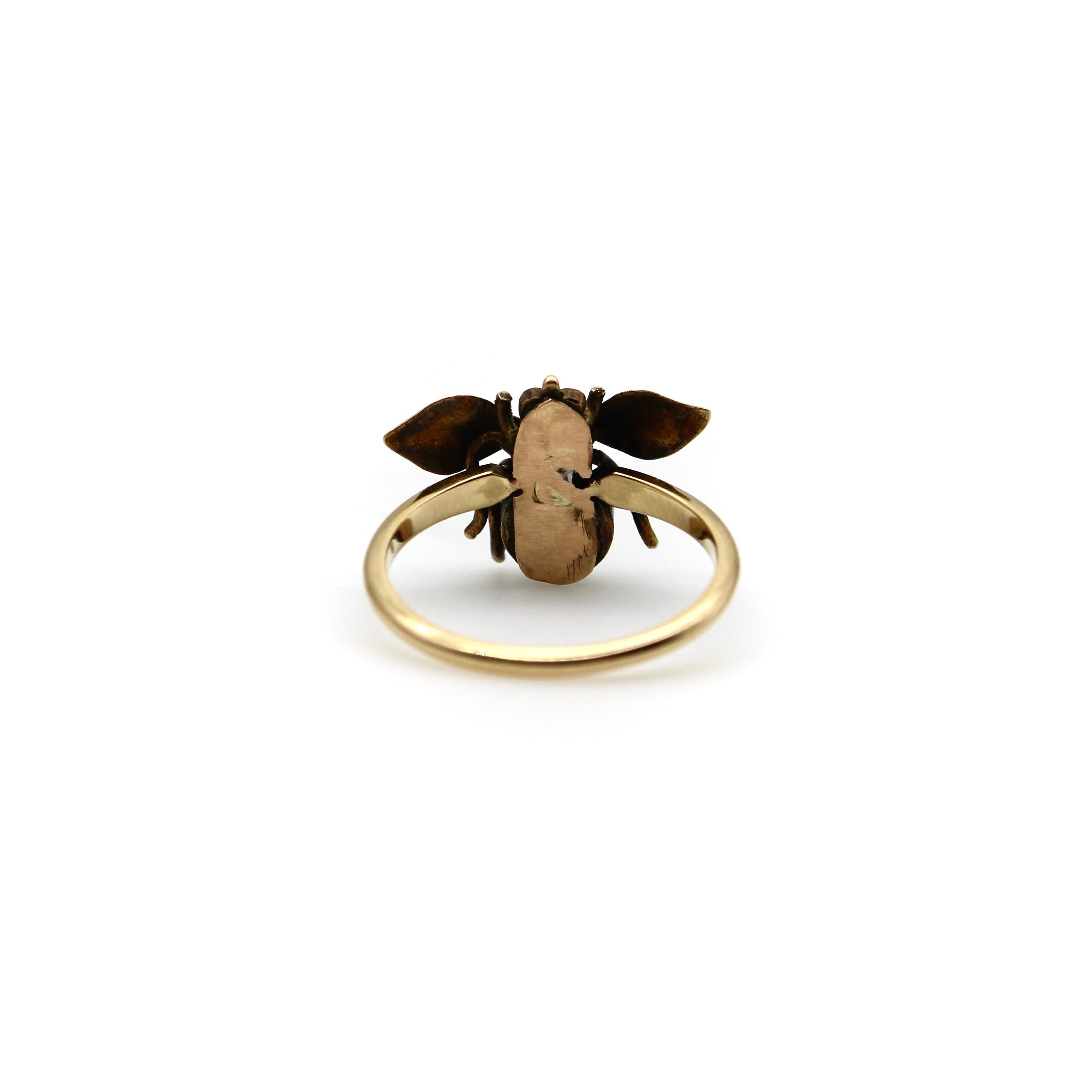 Cabochon 14k Gold Victorian Bee Ring with Ruby & Cats Eye For Sale