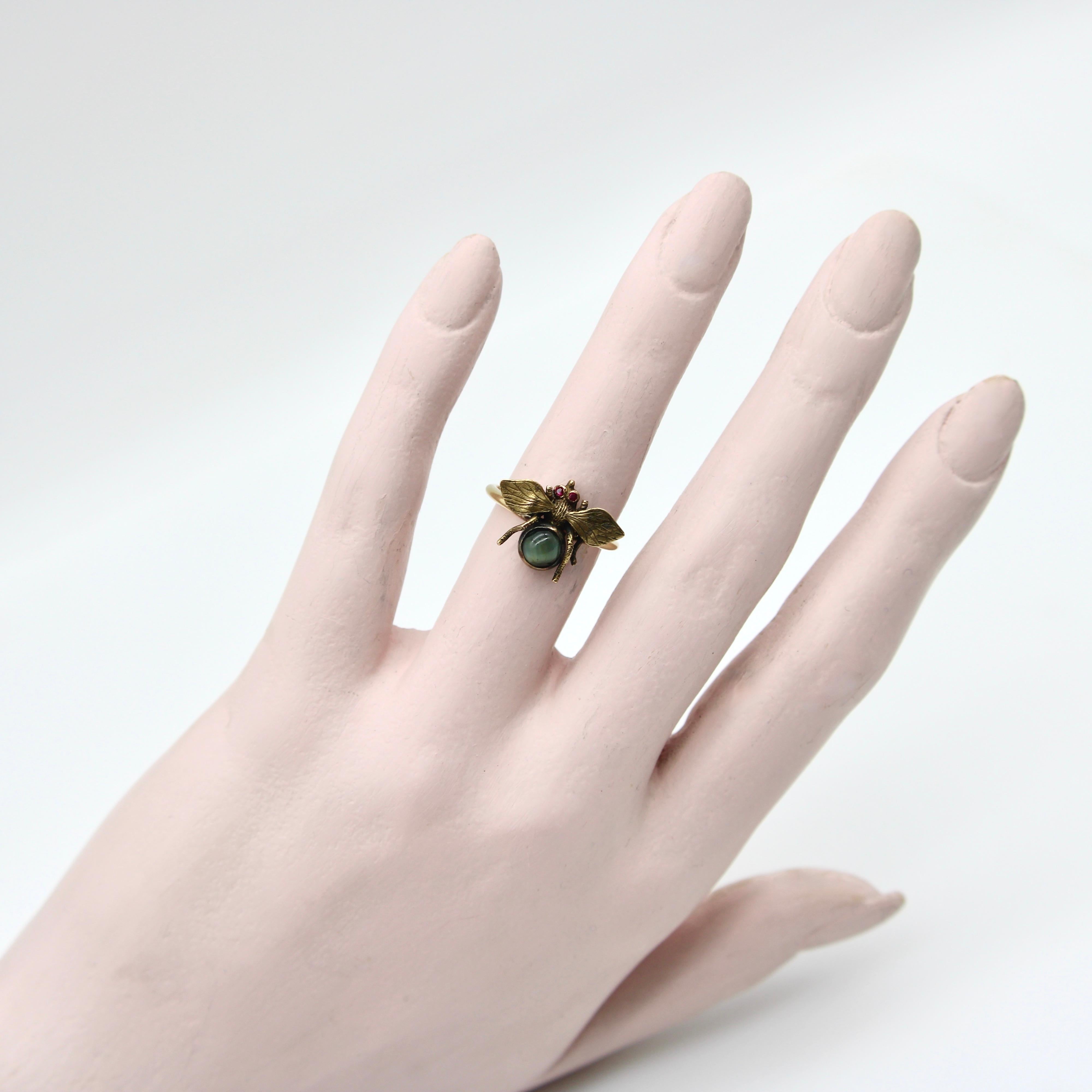 Women's or Men's 14k Gold Victorian Bee Ring with Ruby & Cats Eye For Sale
