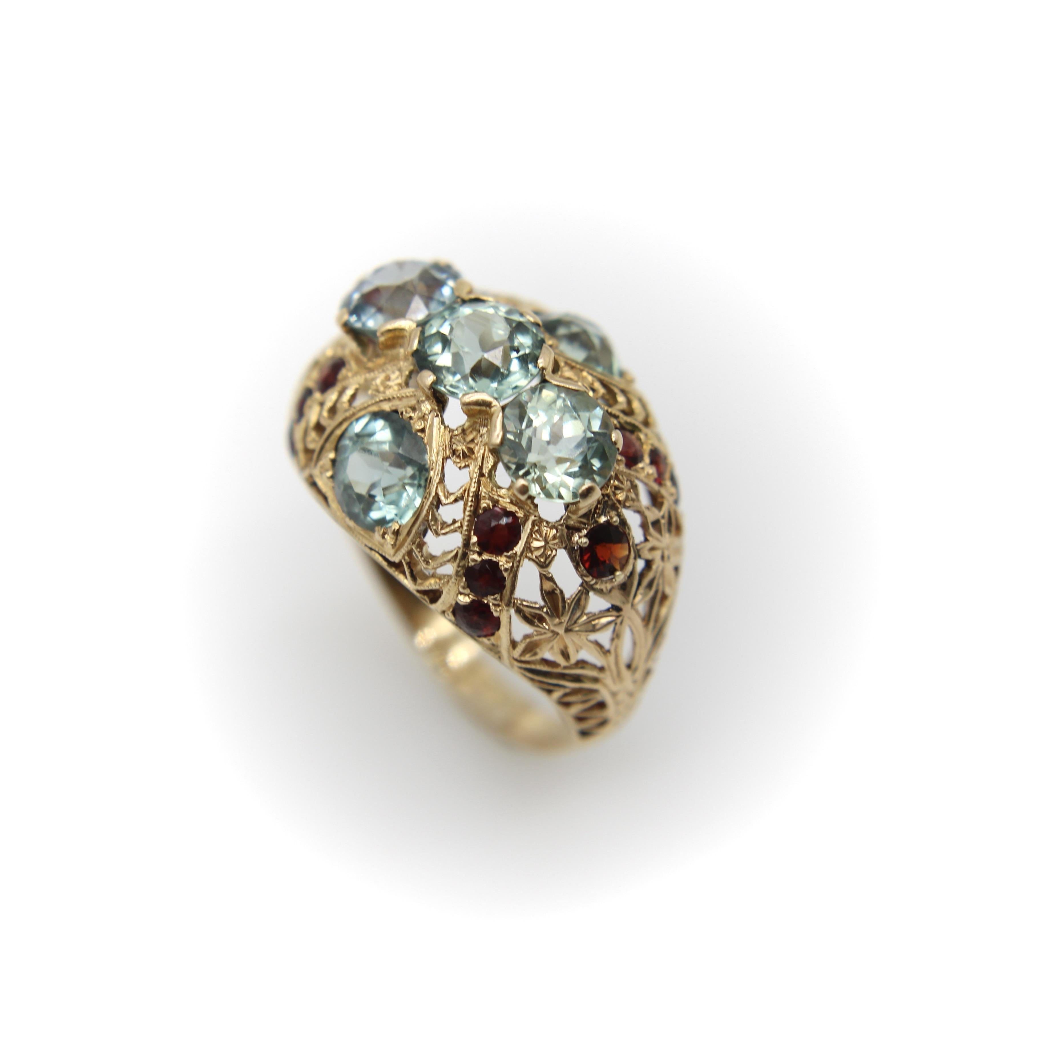 Taglio antico europeo Anello vittoriano in oro 14K con topazio blu e granato in vendita