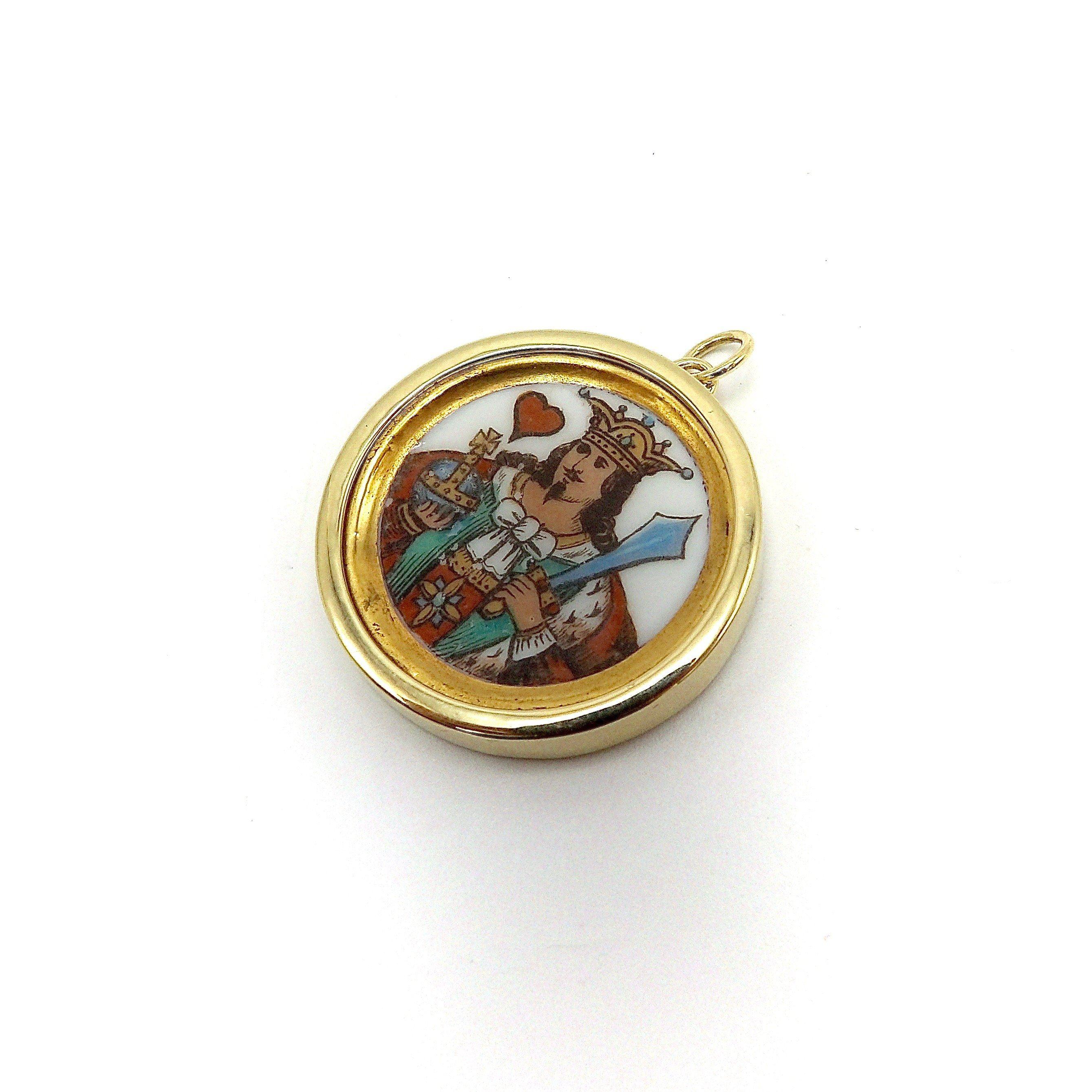 14k Gold Victorian Era King of Hearts Whist Marker Pendant

This Kirsten’s Corner signature, Victorian era, Whist game marker piece has a 14k bezel setting around it. Each bezel setting is carefully handcrafted surrounding the porcelain whist
