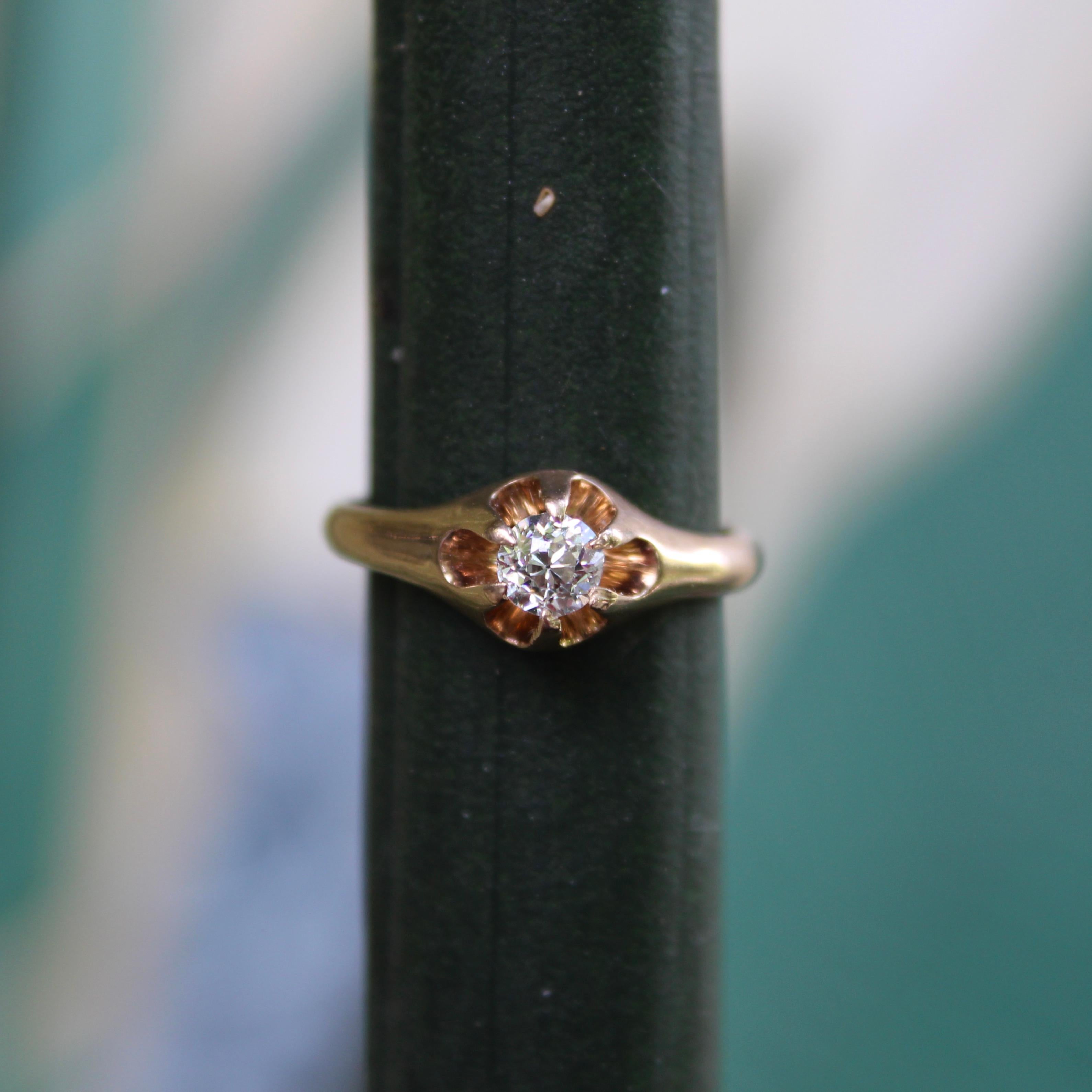 14K Gold Viktorianische Ära Alter Europäischer Diamantring im Angebot 3
