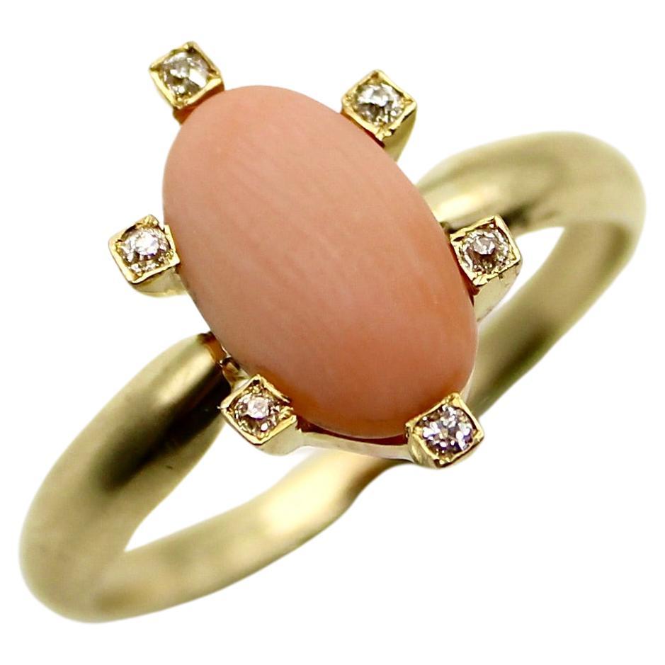 14K Gold Victorian Ring with Diamonds and Pink Coral Cabochon For Sale