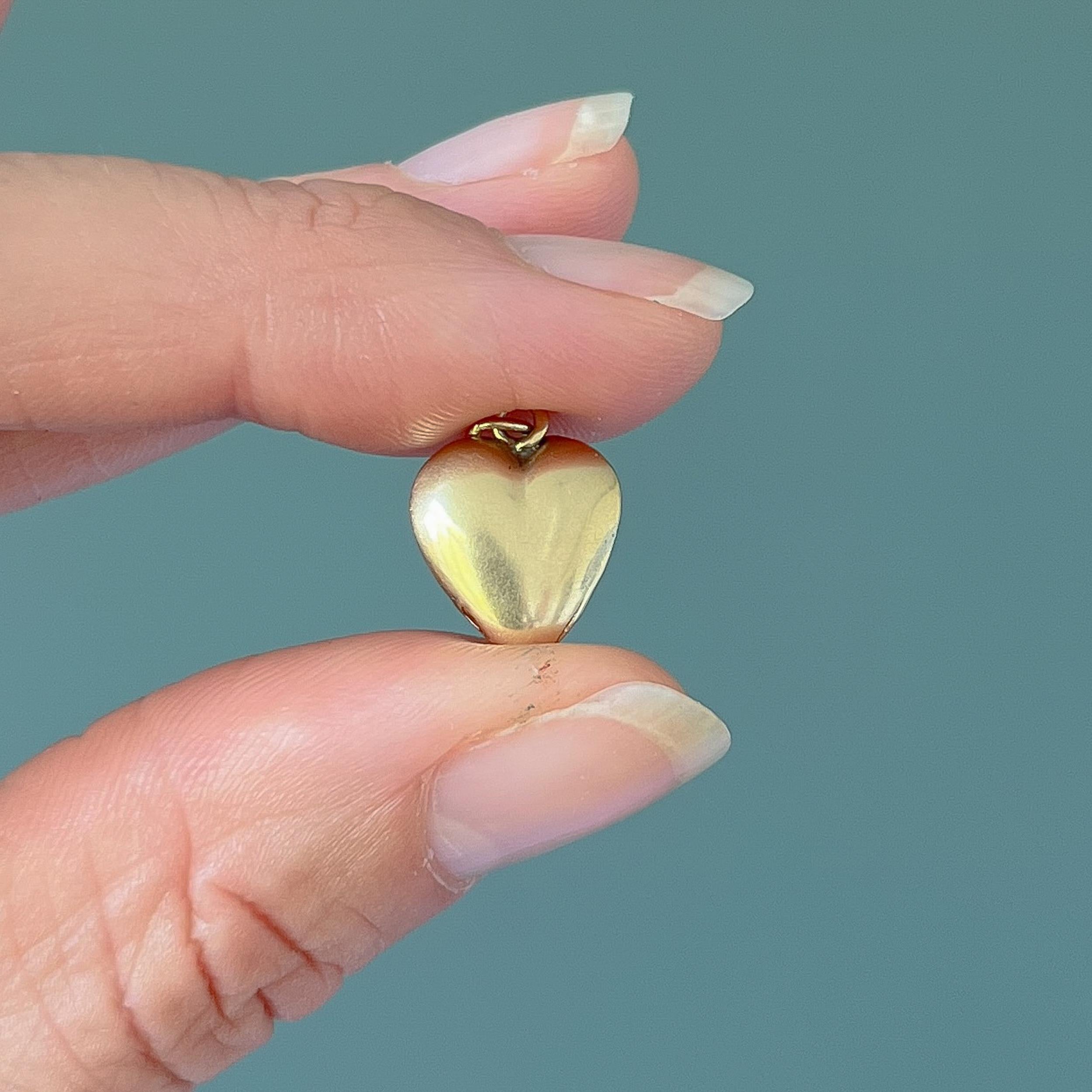 Women's or Men's 14K Gold Vintage Heart Charm Pendant For Sale
