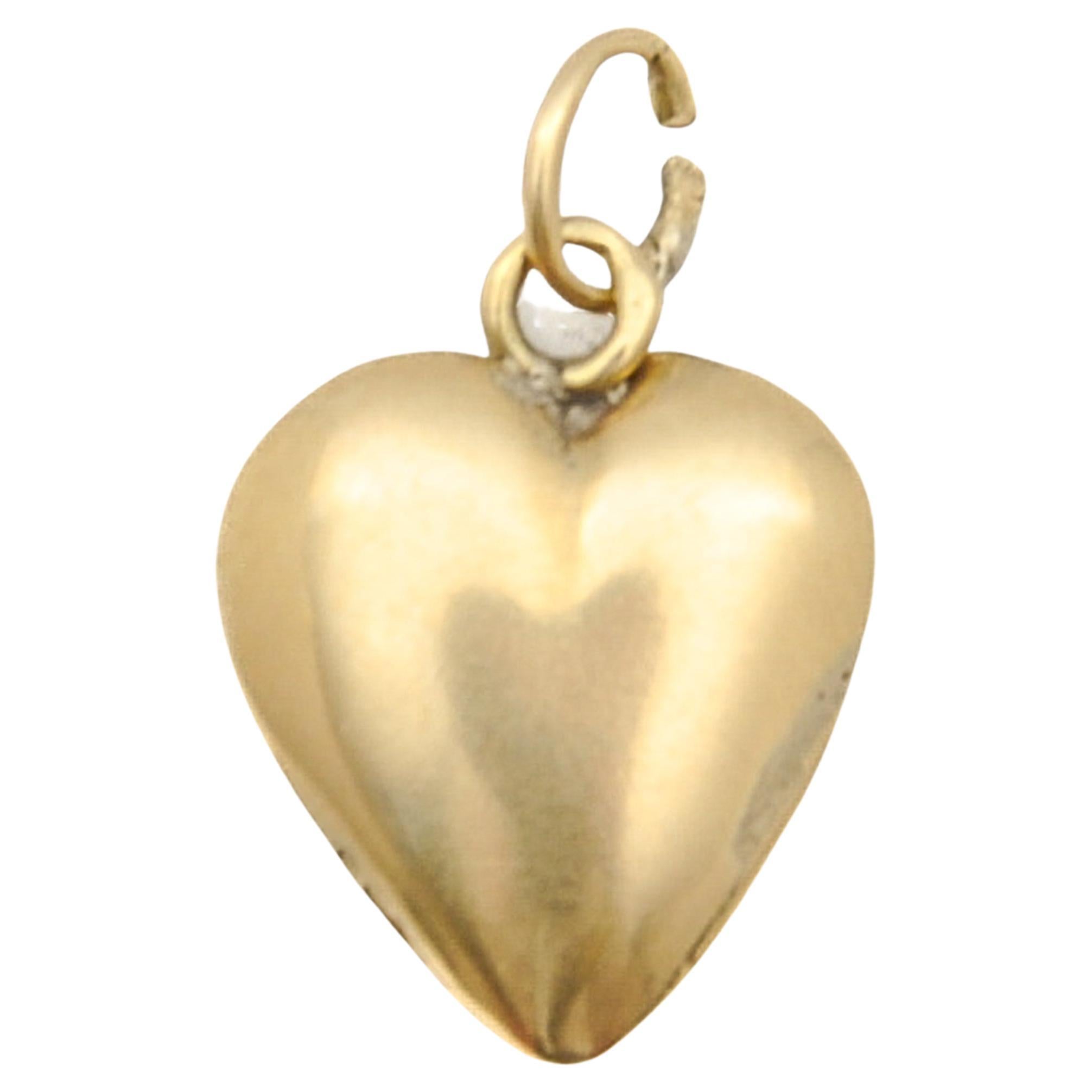 14K Gold Vintage Heart Charm Pendant For Sale