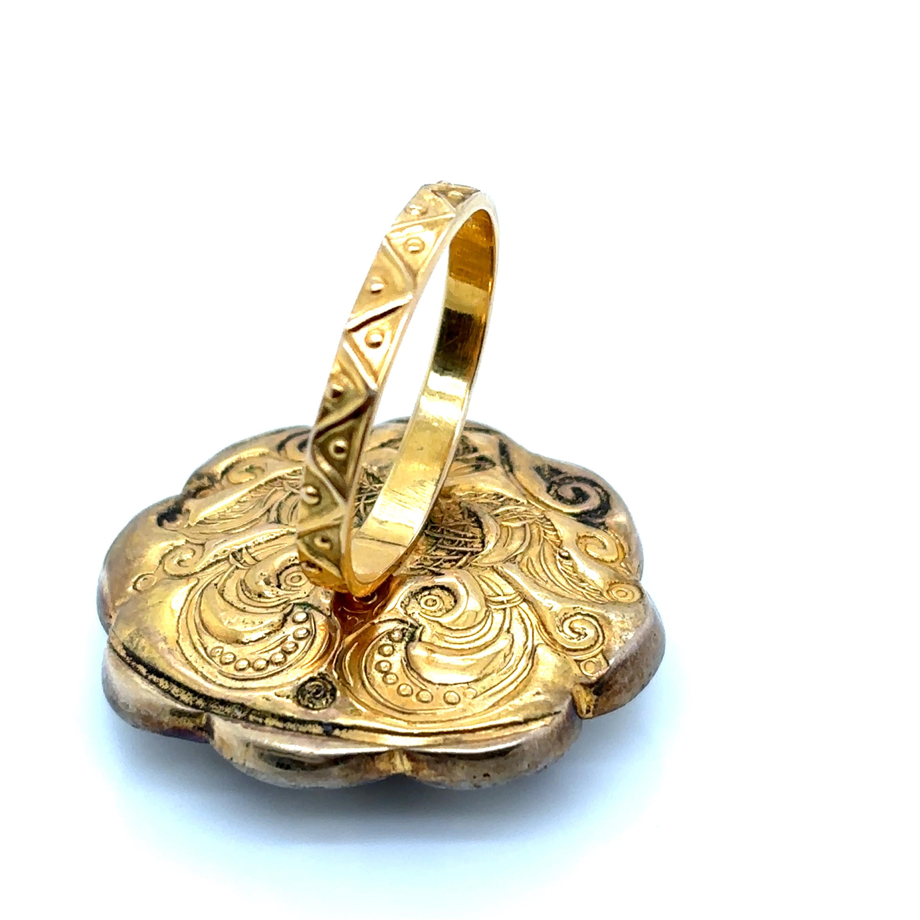 En venta: Anillo de compromiso de diamantes en oro de 14k inspirado en la época  6