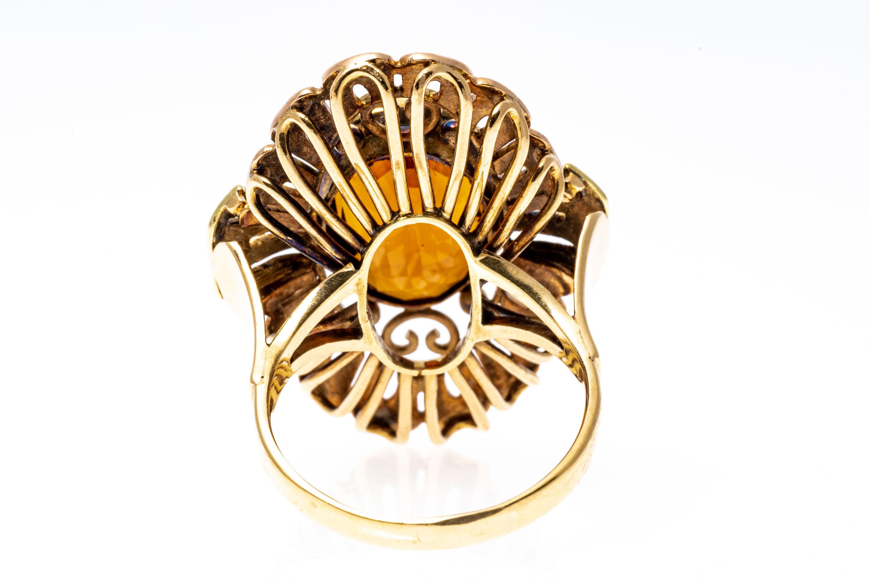 14k Gold Vintage Oval Orange Citrine And Art Deco Flower Form Ring In Good Condition In Southport, CT