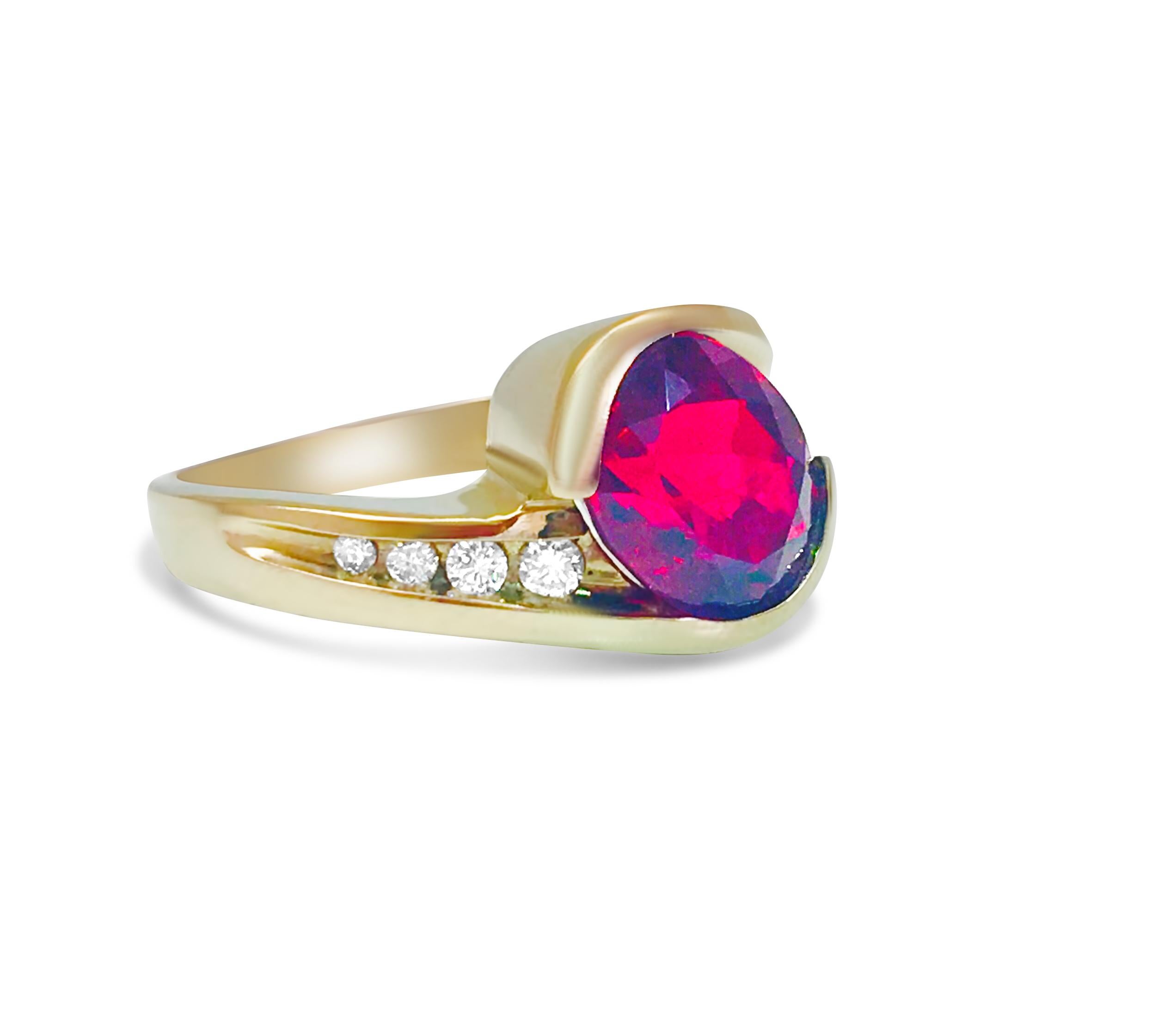 14k Gold Vintage Rubelite & Diamond Womens Ring In Excellent Condition For Sale In Miami, FL