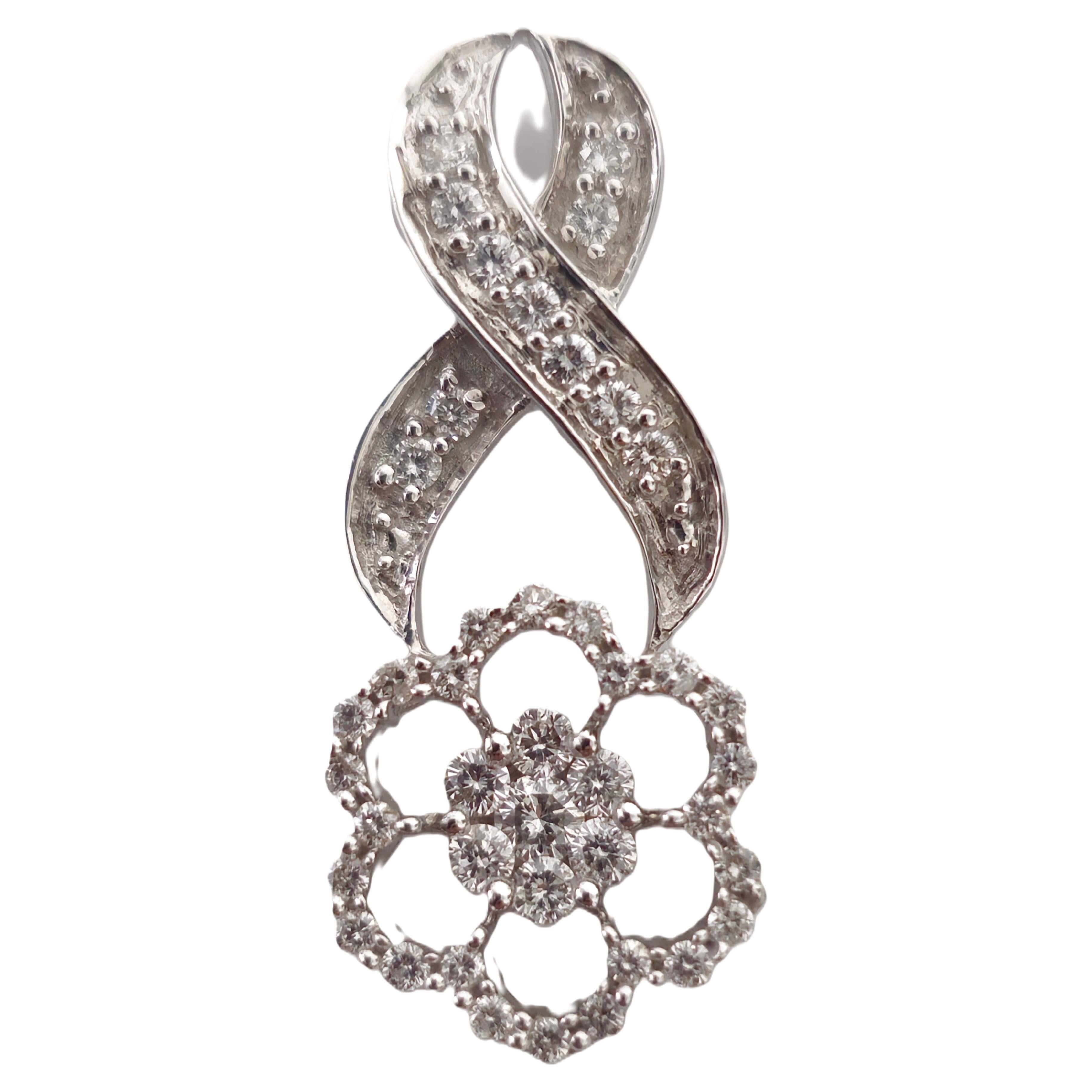 Pendentif en or 14 carats, pureté VS et diamant de 1,25 carat en vente