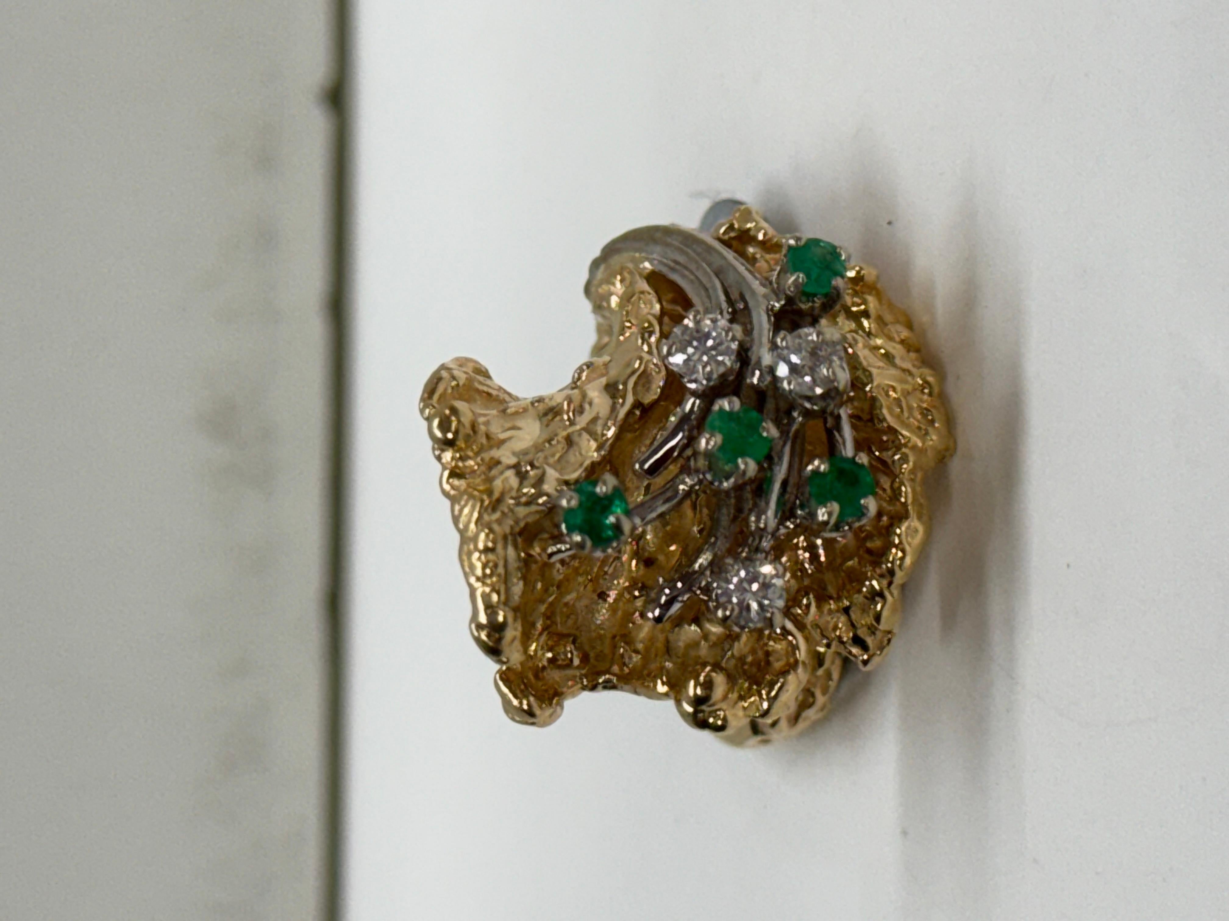Women's or Men's 14k Gold Wave Design Ring with Emerald and Diamond Accents For Sale