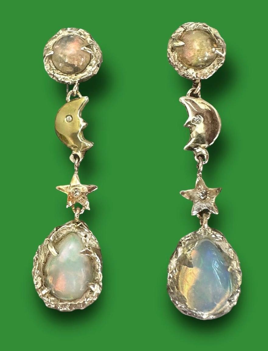 Opal Moon and Stars Earrings with Diamonds in gold one of a kind in stock In New Condition For Sale In London, GB