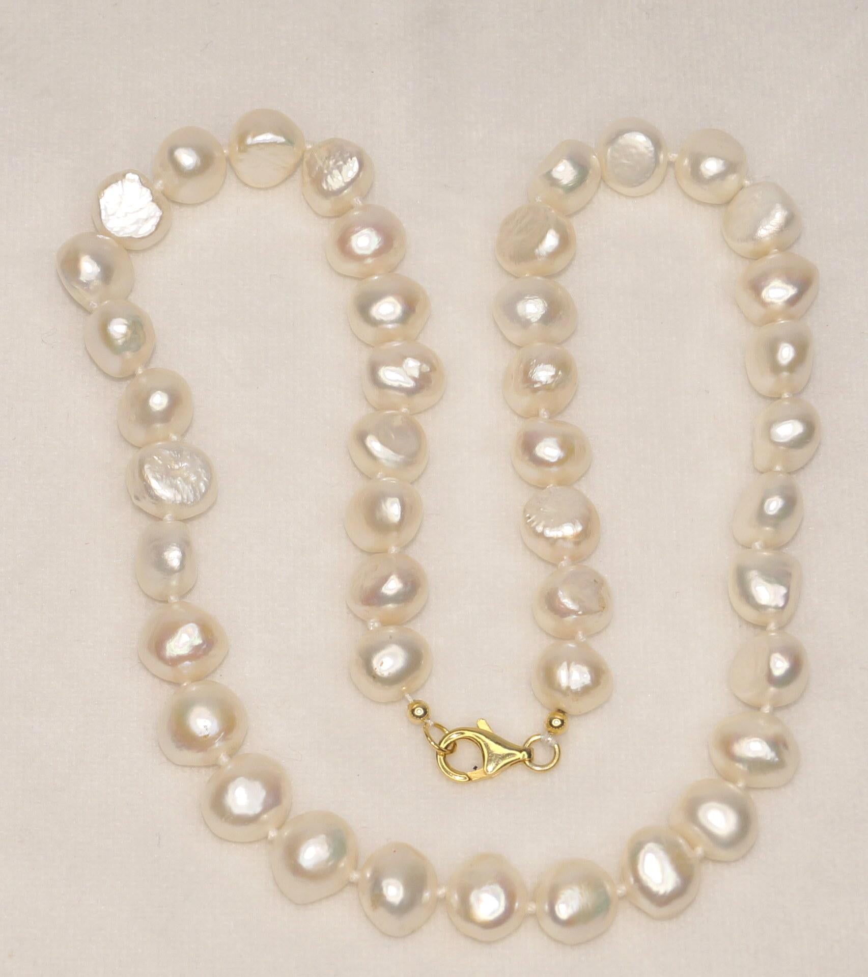 Women's or Men's 14k Gold White Pearl 18