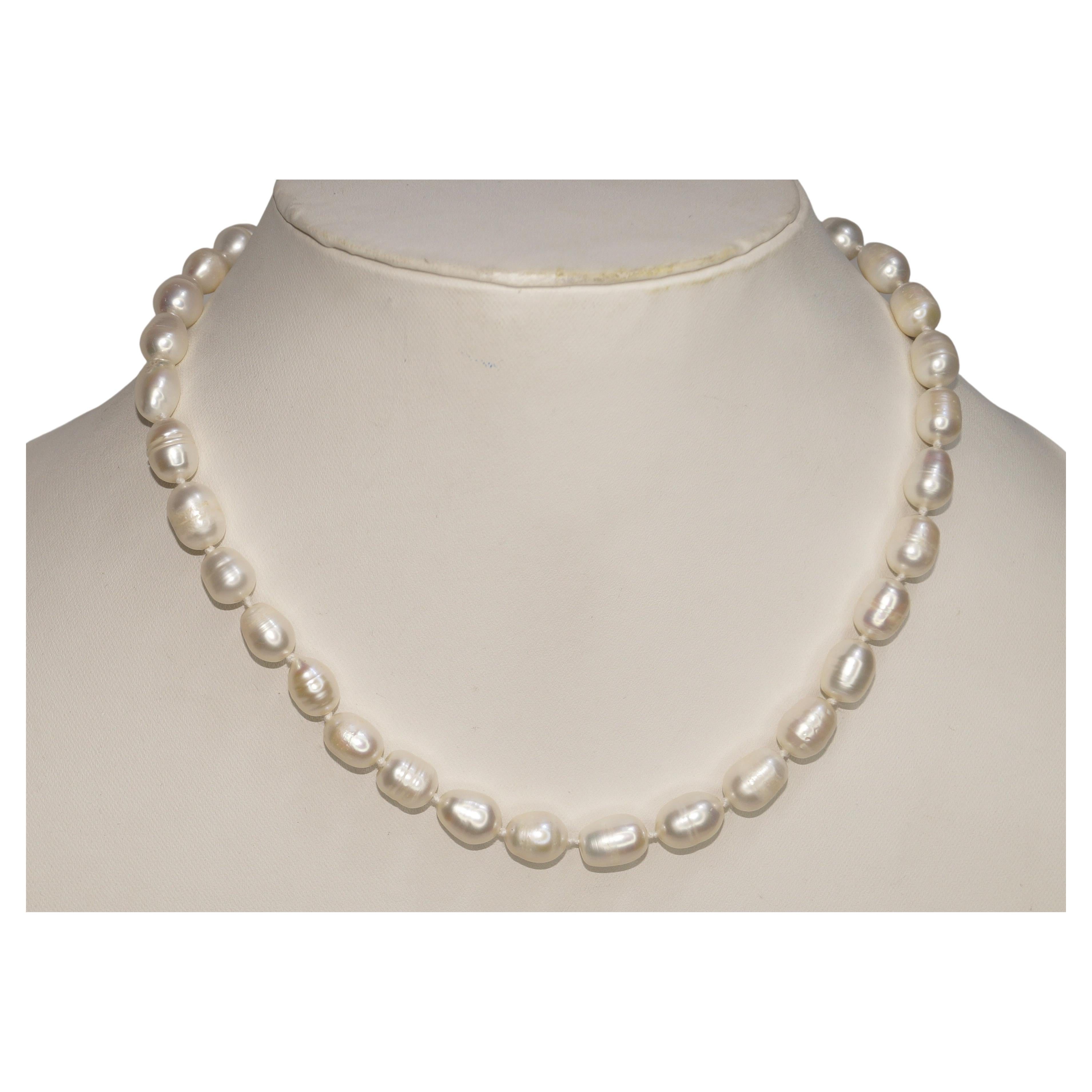 Collier de perles des mers du Sud de 18 pouces avec fermoir en or massif 14 carats