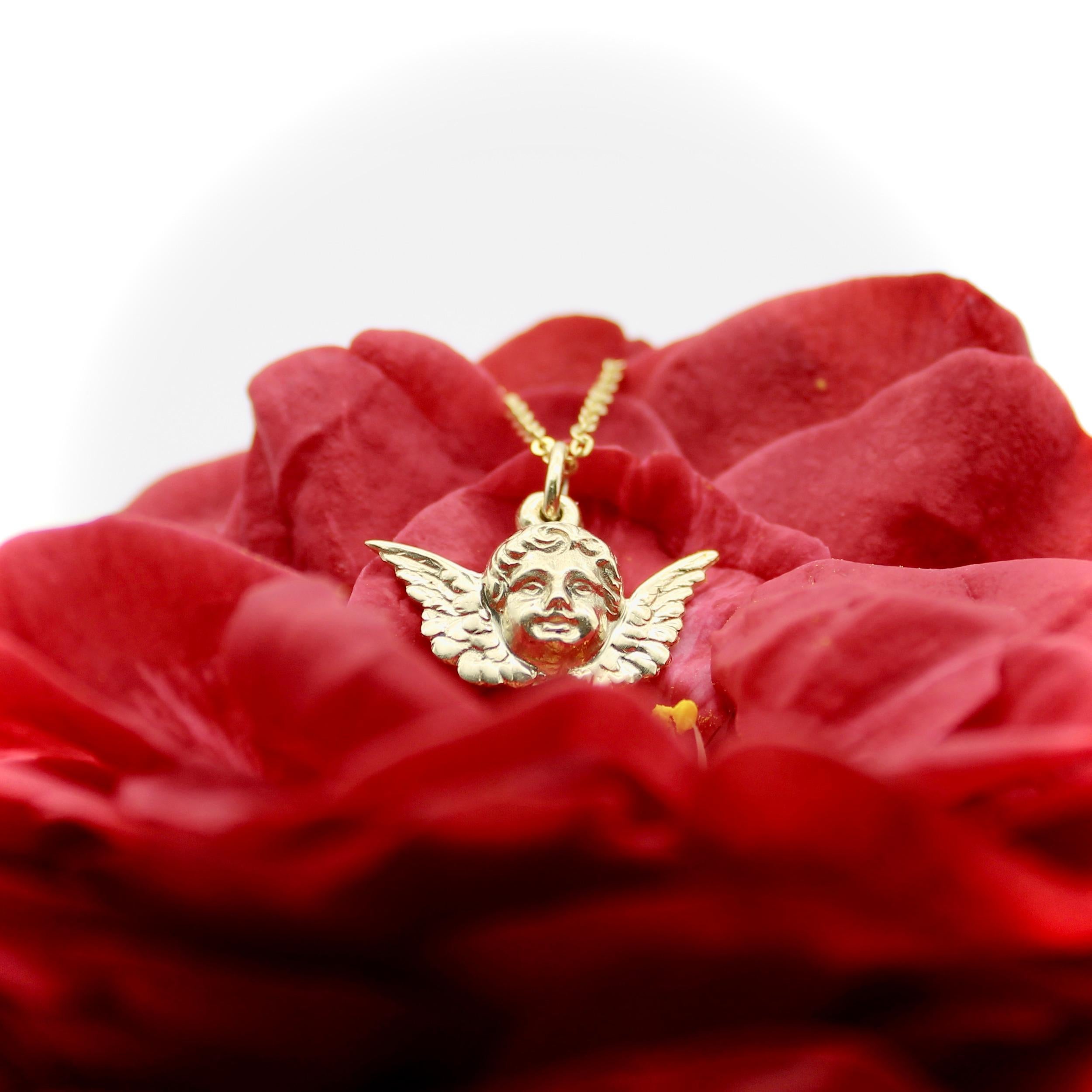 14K Gold Winged Cherub Charm or Pendant In New Condition For Sale In Venice, CA