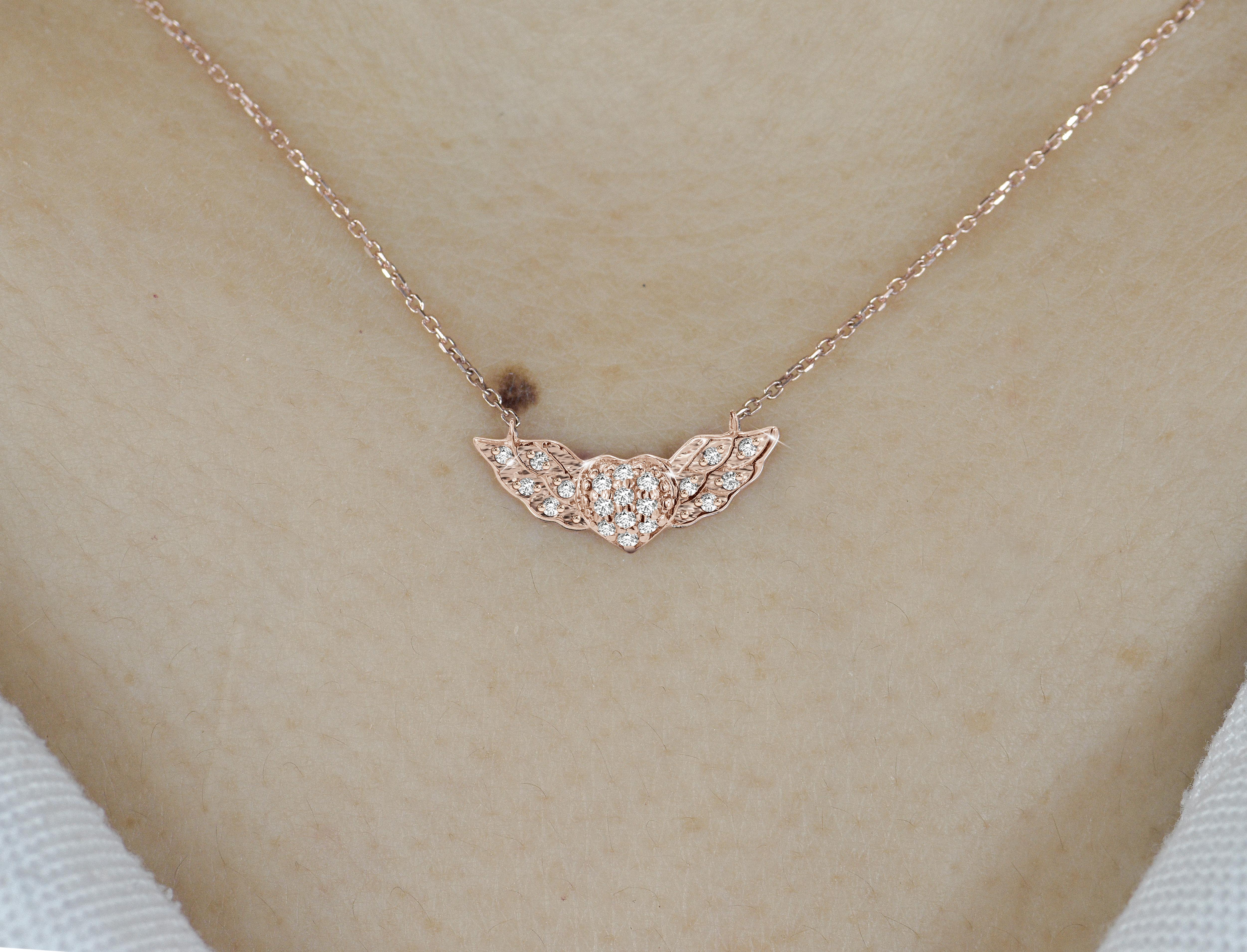 14k Gold geflügelte Herz-Diamant-Halskette fliegendes Herz Valentine Jewelry im Angebot 4