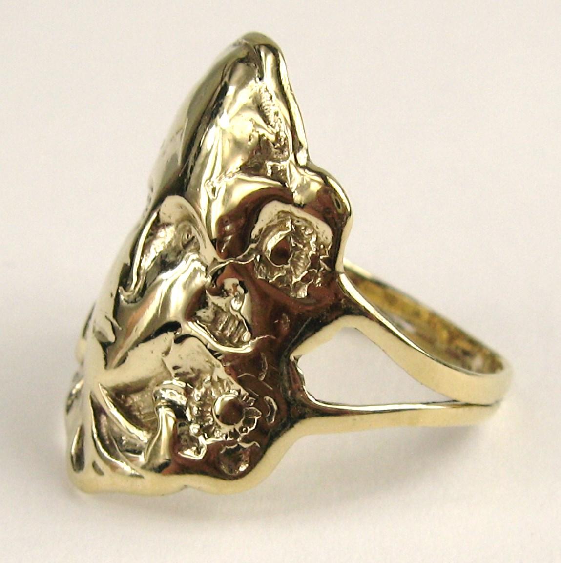 14 Karat Gold Woman's Face Portrait Ring In Good Condition For Sale In Wallkill, NY