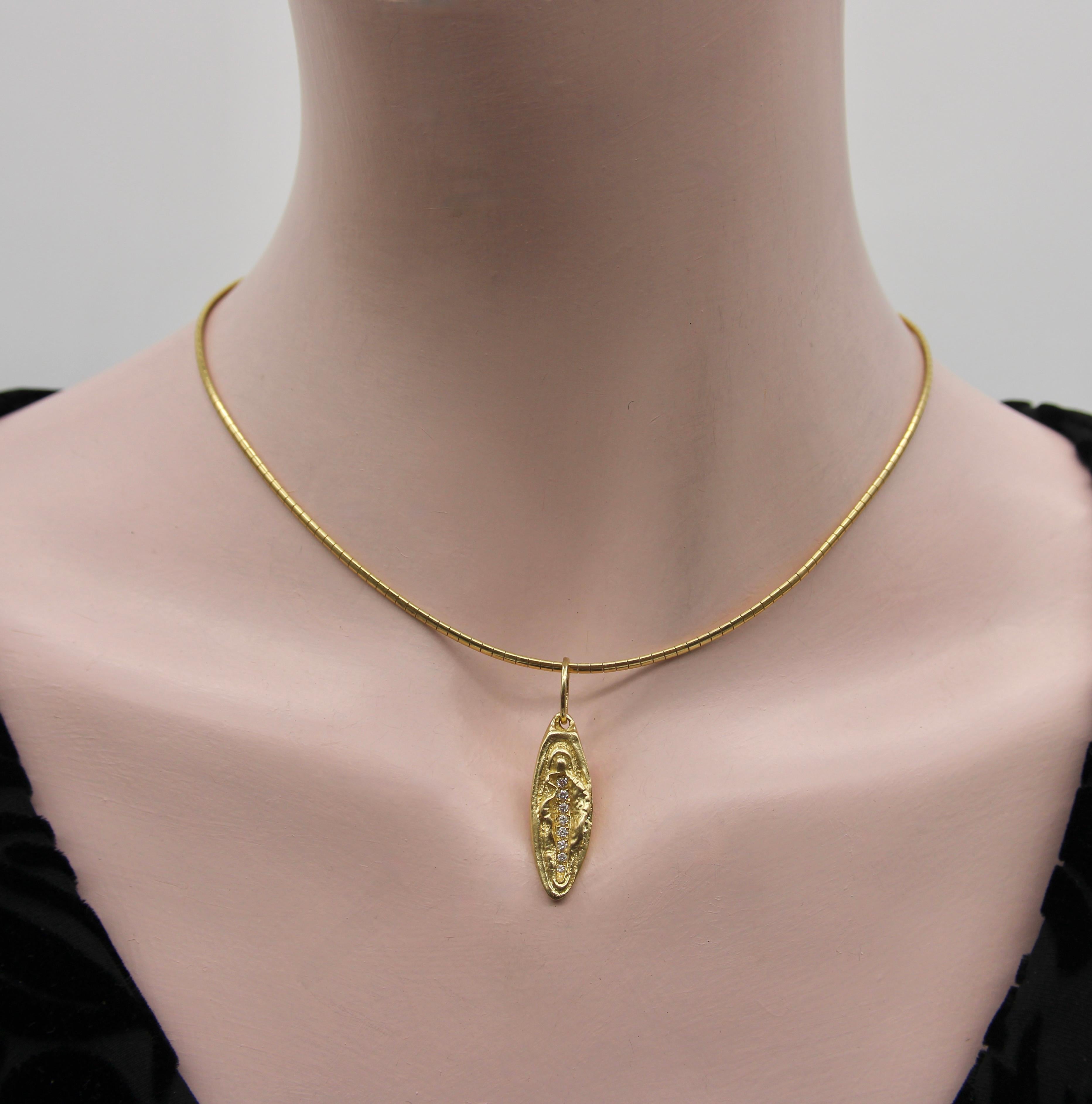 Pendentif Vulve en or 14k pour l'émancipation des femmes avec diamants Neuf - En vente à Venice, CA
