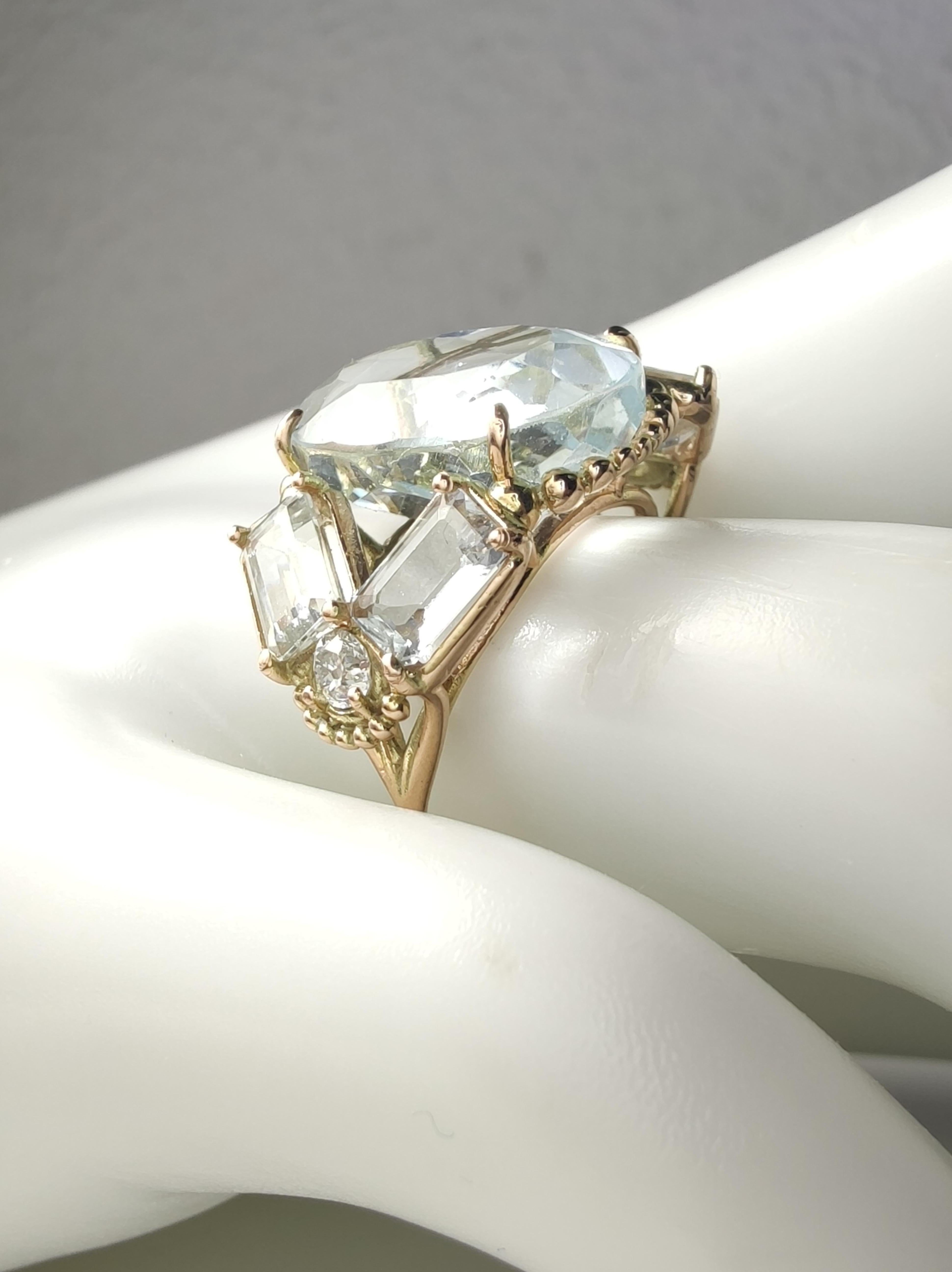 14K Gold Women's Ring - Certified Topaz Aquamarine Diamond, Ideal Gift In New Condition In Sant Josep de sa Talaia, IB