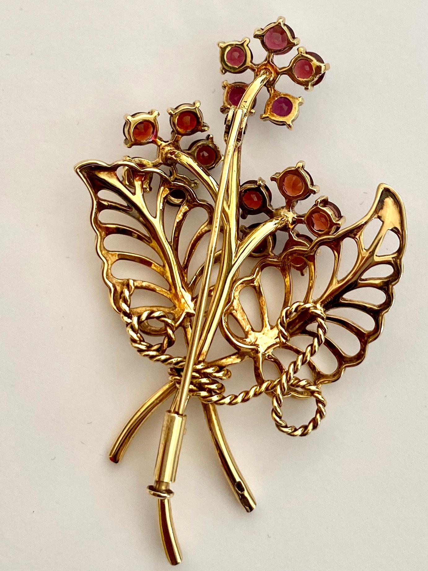 Brilliant Cut 14 Karat Golden Flower Brooch Set with Natural Garnet, Holland, 1950