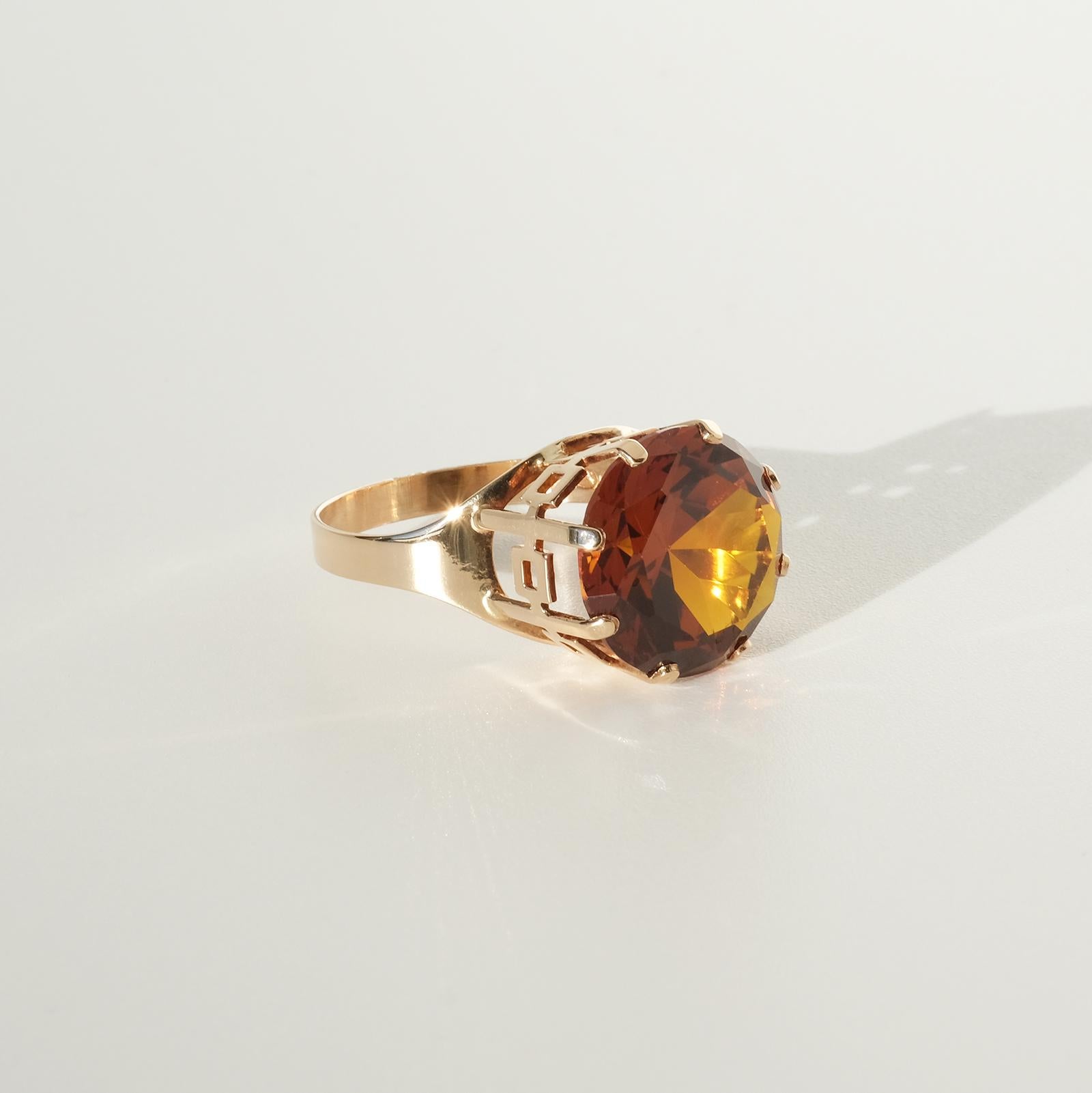 Anillo de oro de 14 quilates fabricado en 1977 en venta 6
