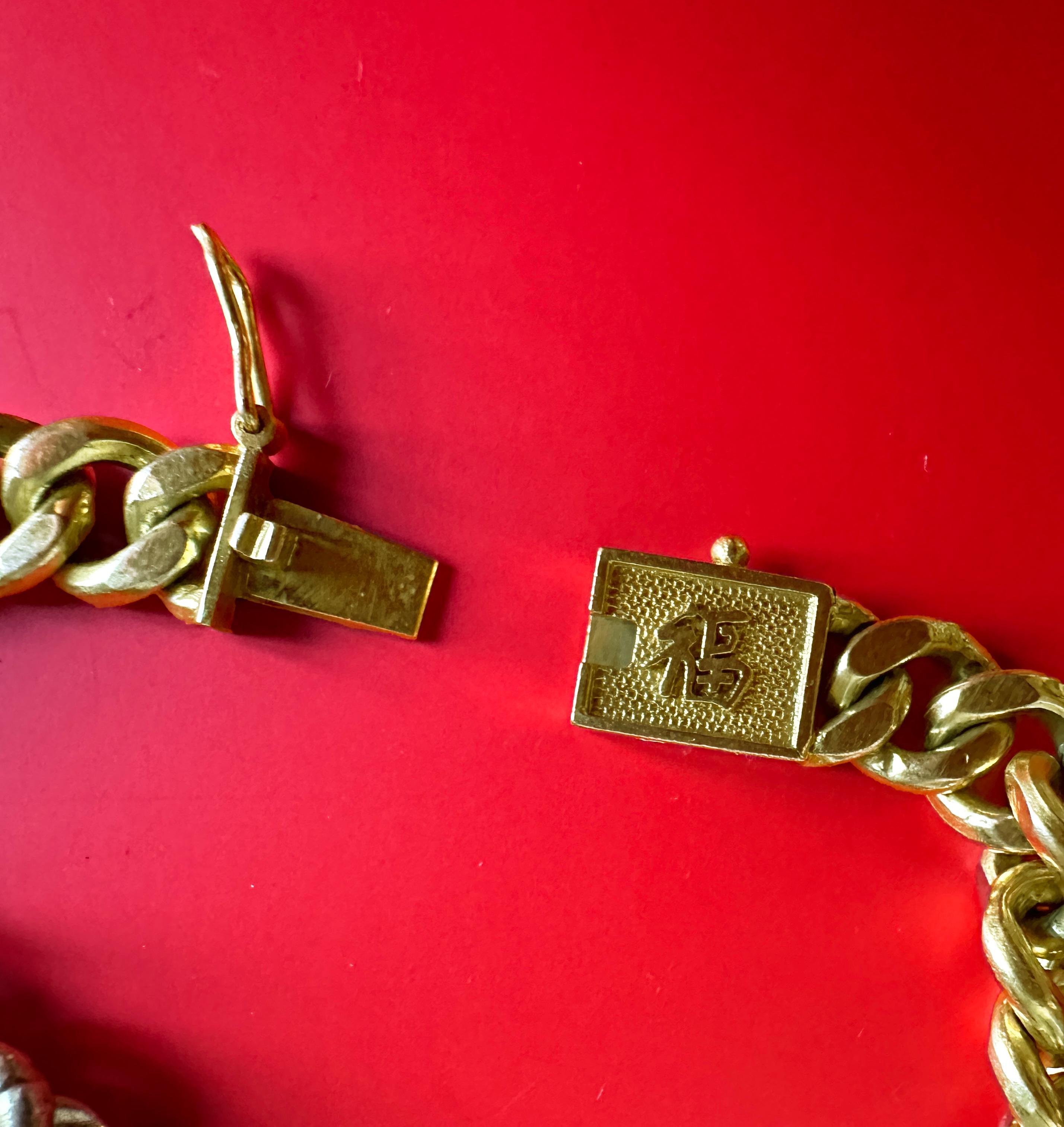 Pulsera de la Buena Fortuna de 14 quilates con caracteres chinos en Bueno Estado en New York, NY