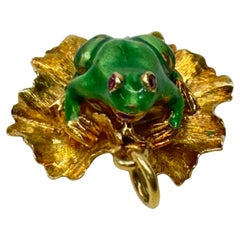 14k Green Enamel Frog Pendant