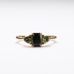 14K Grüner Trio-Saphir-Ring