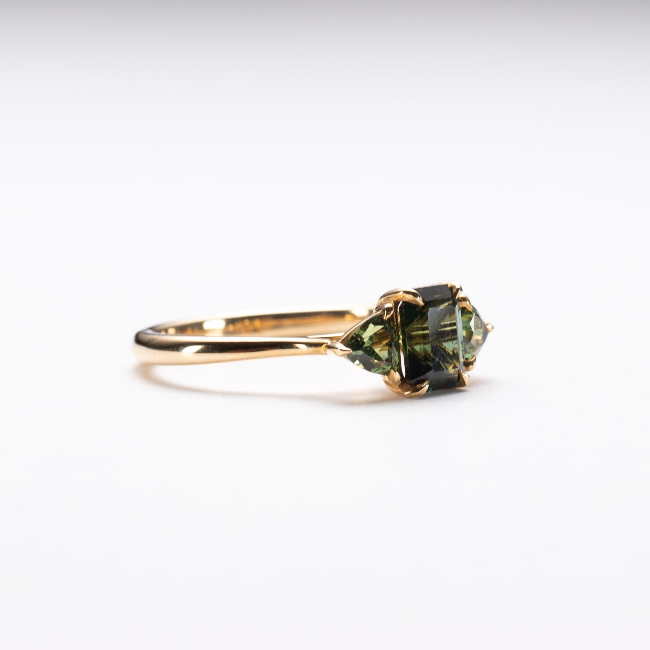 Art Deco 14K Green Trio Sapphire Ring For Sale