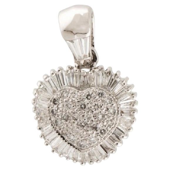 14k Heart Shaped Elegant Diamond Pendant Necklace For Sale