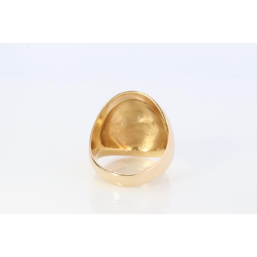 Bague en or jaune 14 carats avec gravure en forme de SHELL lourd. Bague signée SEASHELL Clam en or jaune 14 carats 4