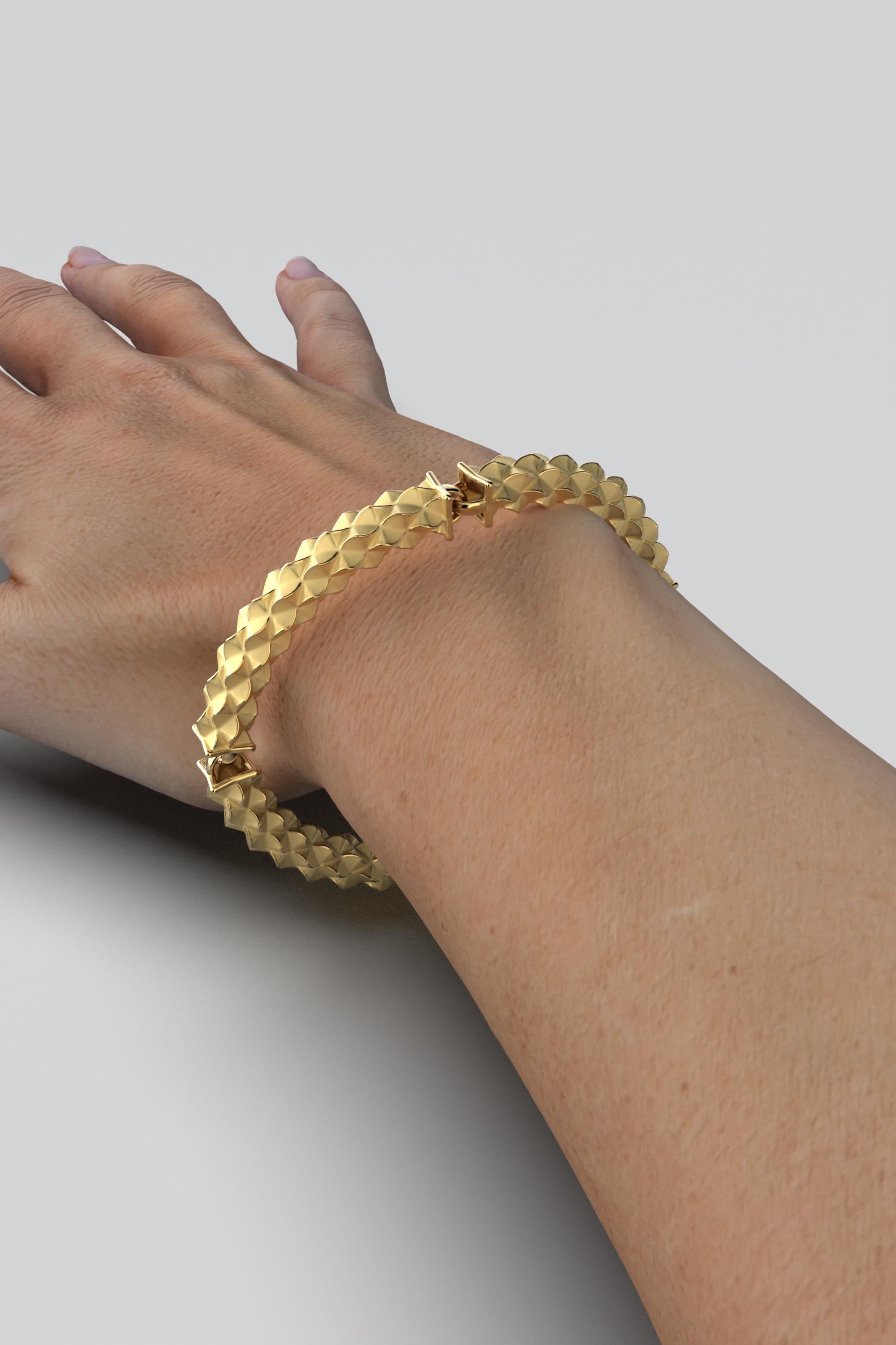 Bracelet italien à maillons en or 14 carats : design semi-rigé personnalisé par Oltremare Gioielli Pour femmes en vente