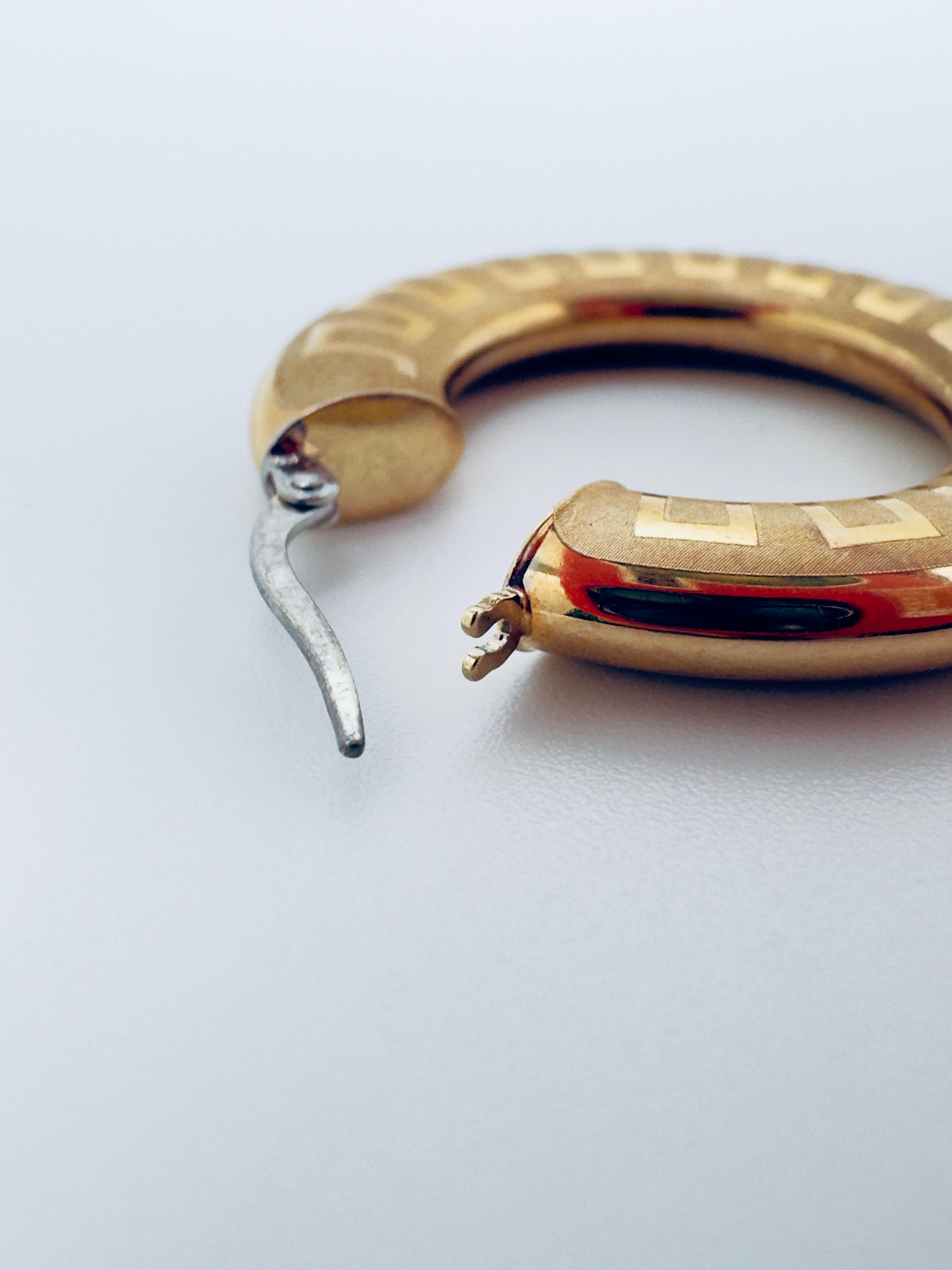 Pendientes de aro de llave griega italiana de 14 quilates en venta 1