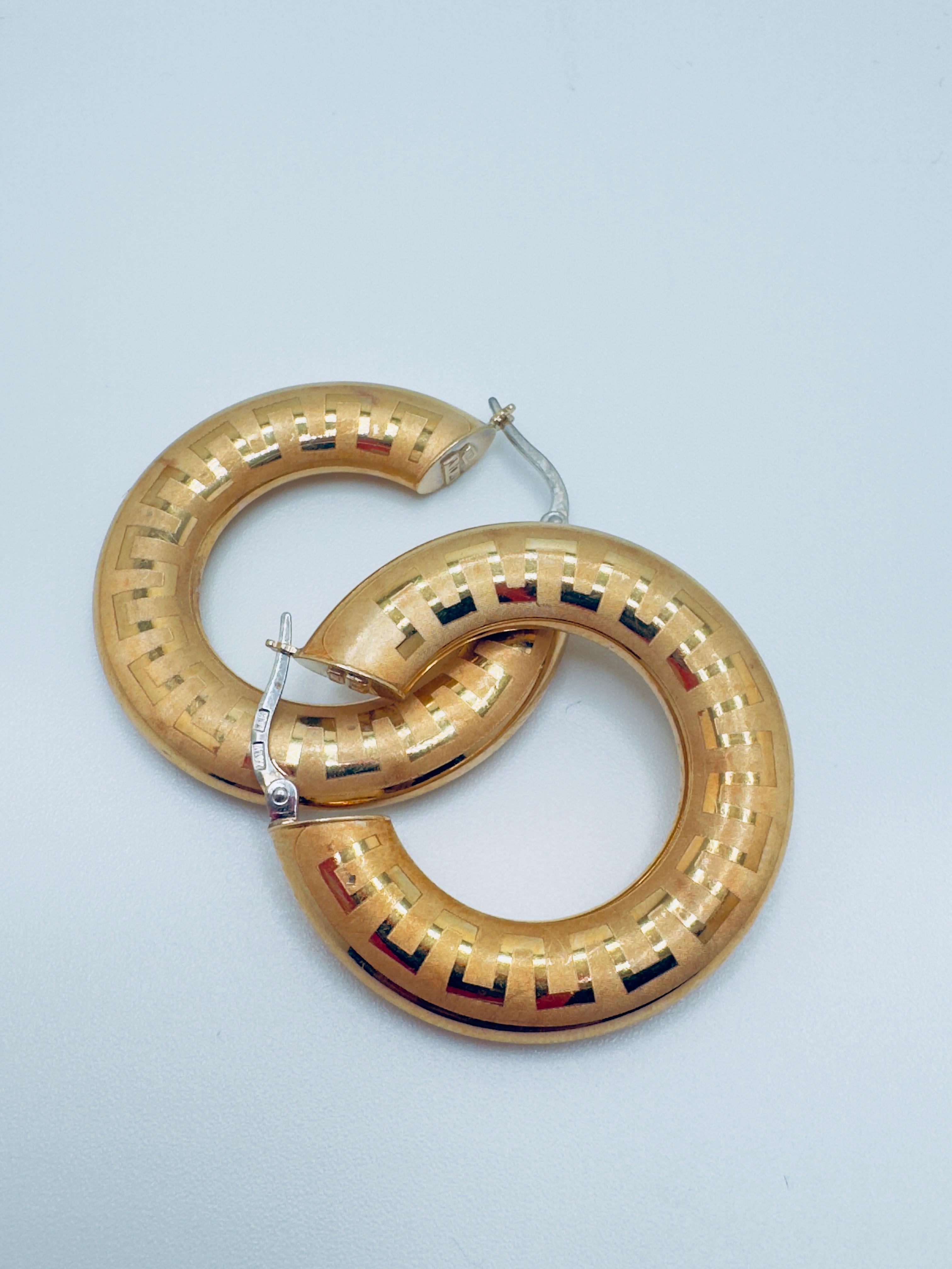 Pendientes de aro de llave griega italiana de 14 quilates en venta 2