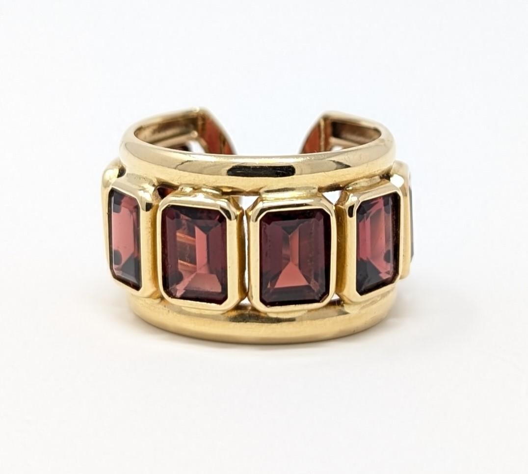 da uomo o donna Anello con granato in oro giallo 14k Italy Modernist Band Cuff Style Emerald Cut Taglia 8 in vendita