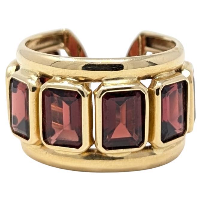 Bague jonc moderniste italienne en or jaune 14 carats style manchette taille émeraude taille 8