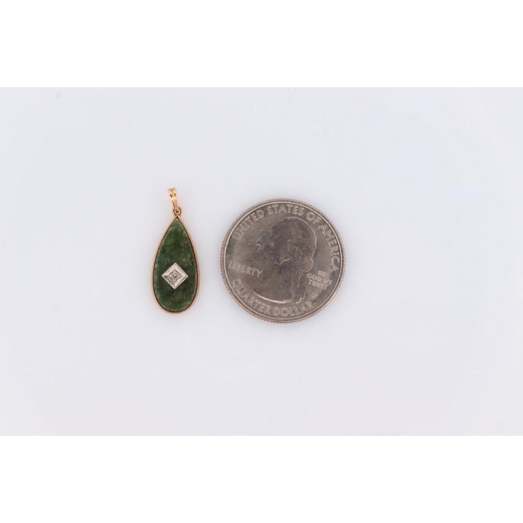 Ciondolo di giada e diamanti 14k. Budlong, Docherty & Armstrong BDA Art Deco Tear in vendita 2