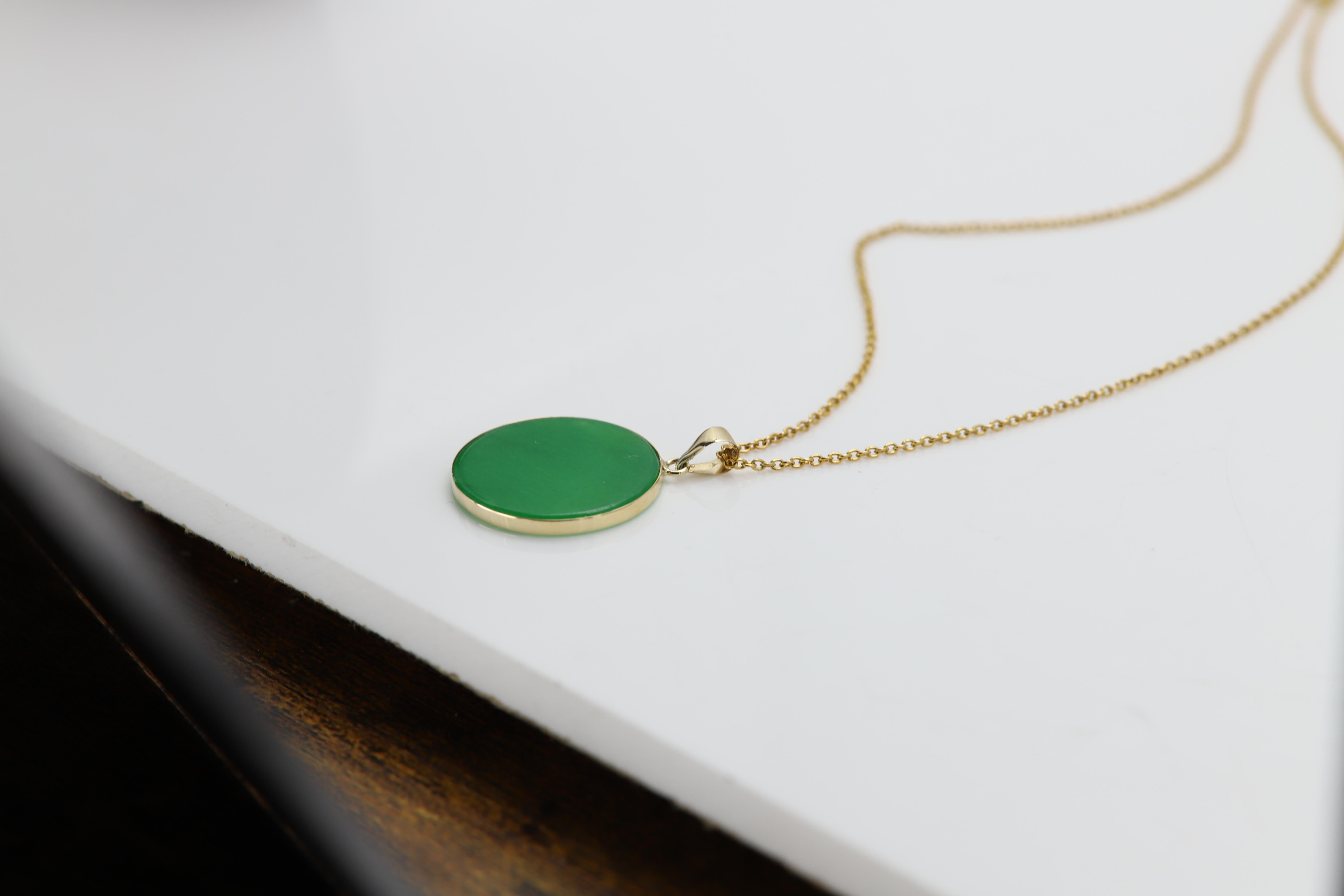 14k Jade Disc Pendant Yellow Gold Jade Pendant Jade Necklace For Sale 5