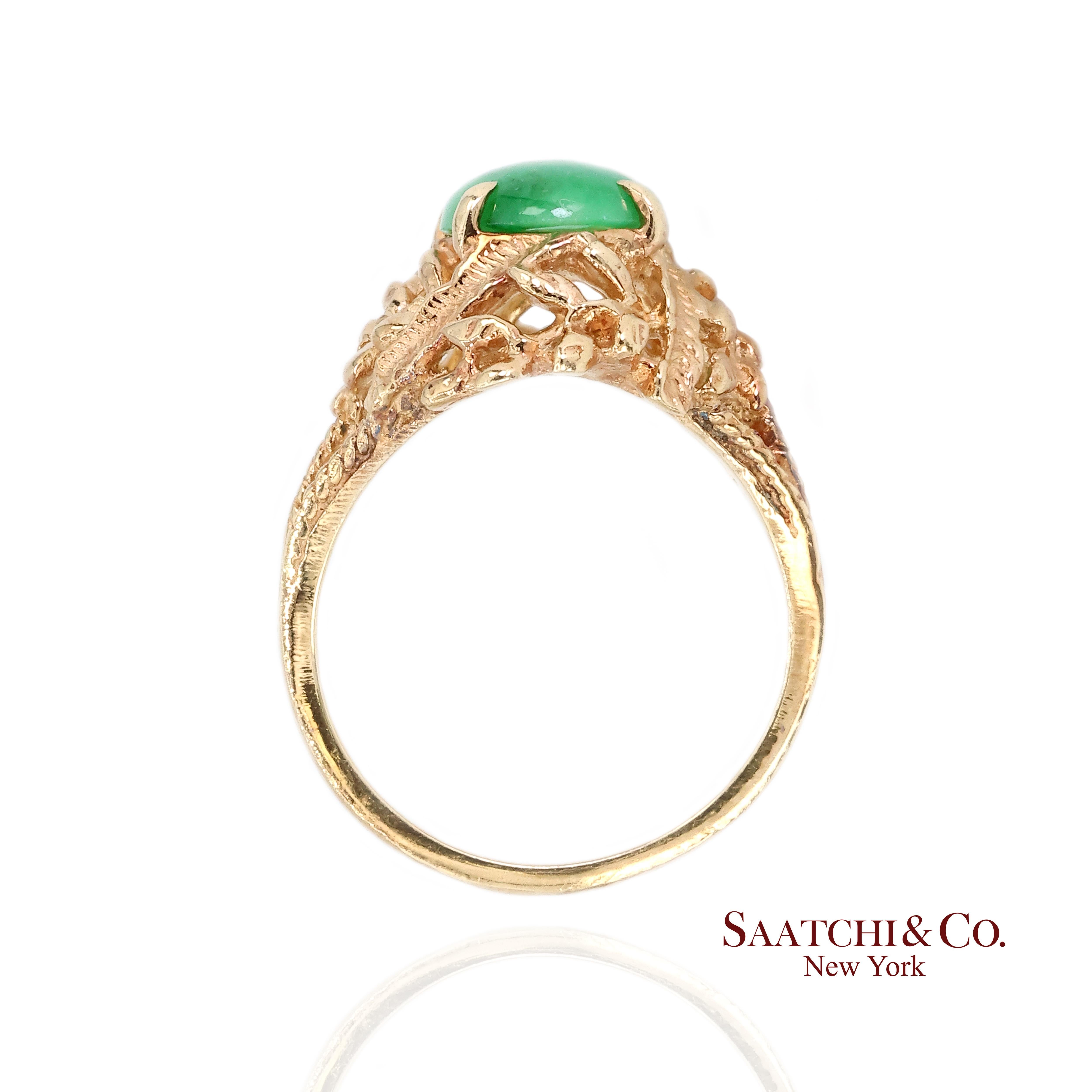 14k Jade Ring Damen Größe 6,25 Vintage Gelbgold Cabochon Style im Zustand „Hervorragend“ im Angebot in New York, NY