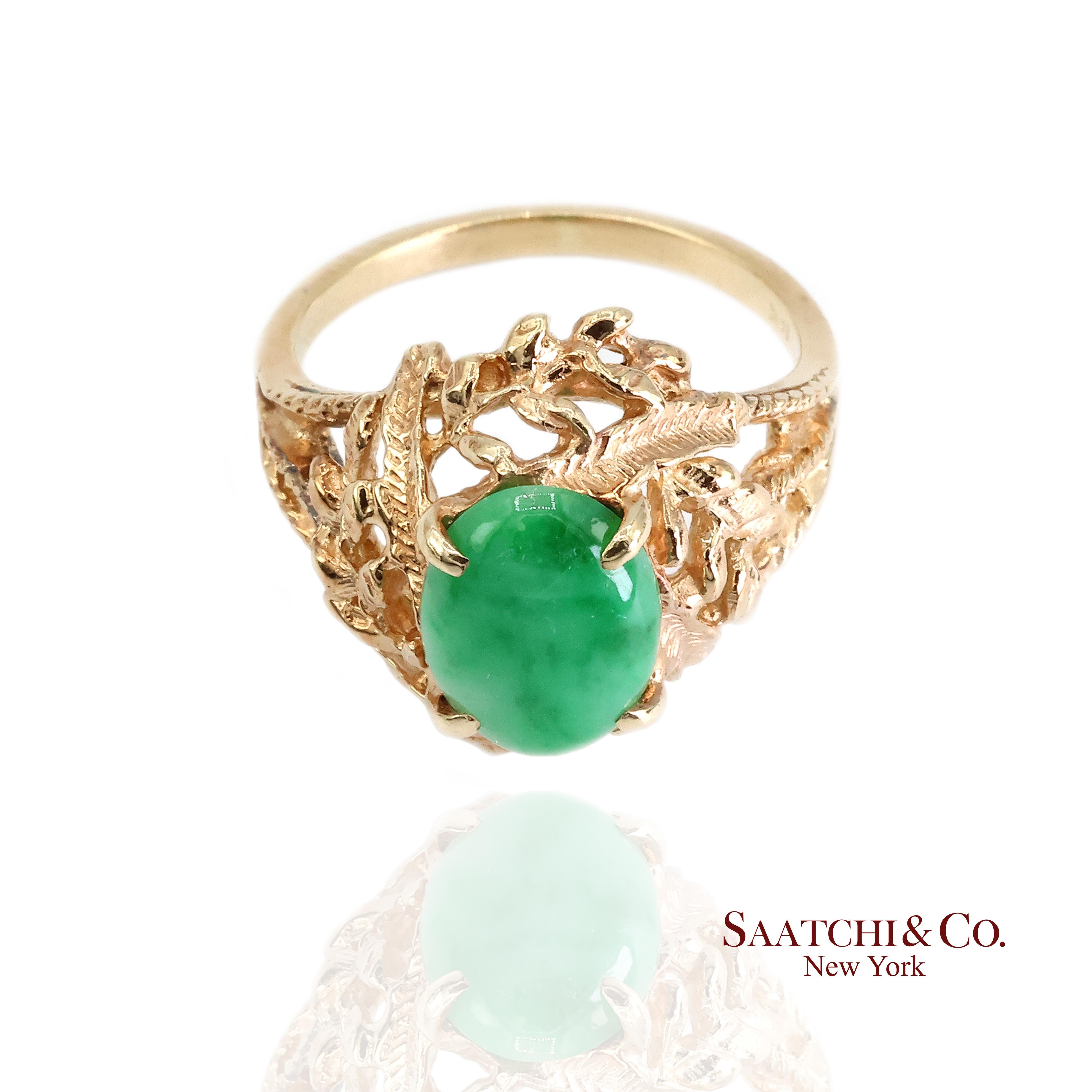 14k Jade Ring Damen Größe 6,25 Vintage Gelbgold Cabochon Style für Damen oder Herren im Angebot