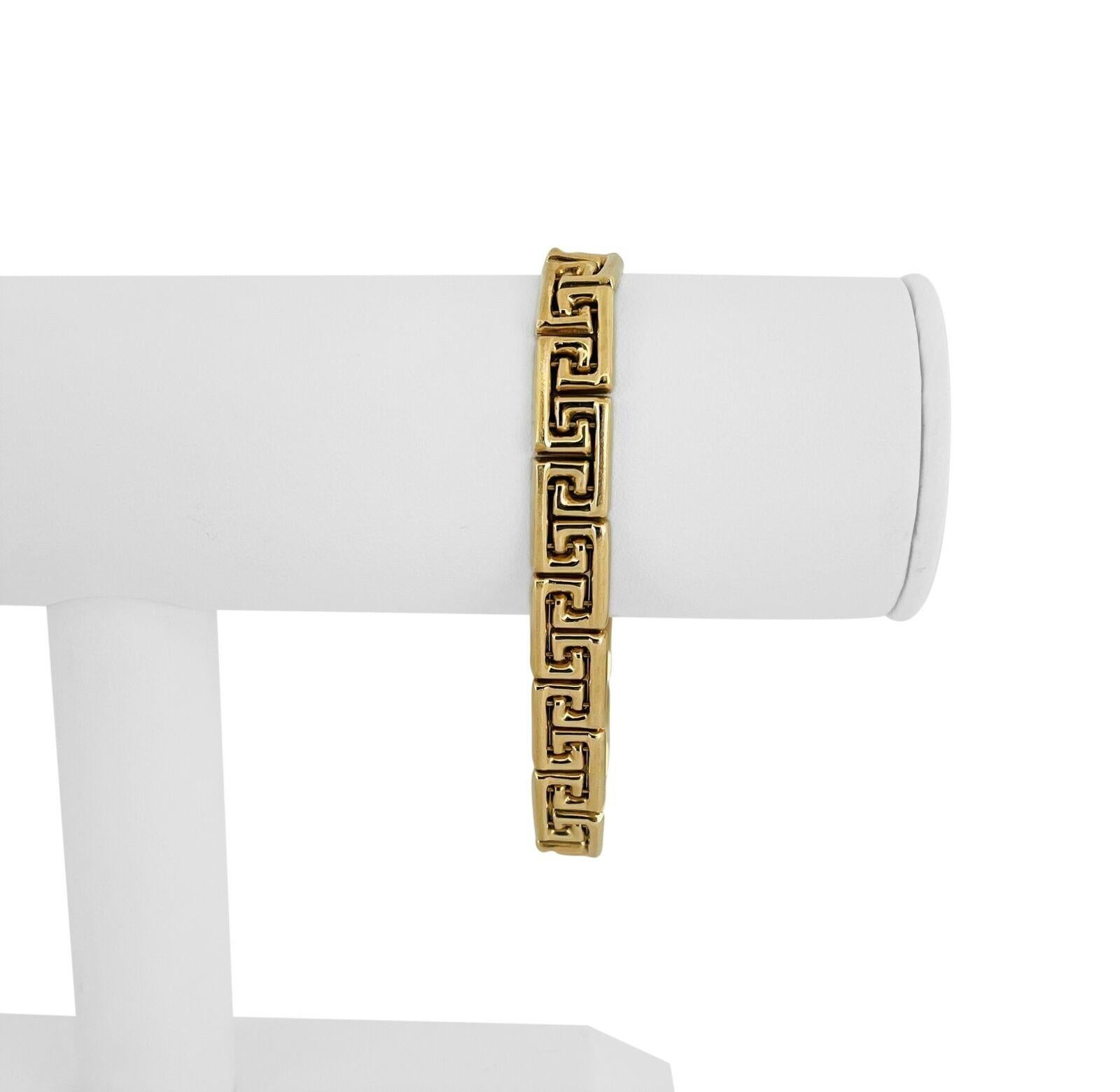 14k Yellow Gold 13.5g Ladies 9mm Greek Key Link Bracelet 7.25 Inches

Condition:  Excellent Condition, Professionally Cleaned and Polished
Metal:  14k Gold (Marked, and Professionally Tested)
Weight:  13.5g
Length:  7.25 Inches
Width:  9mm
Closure: 