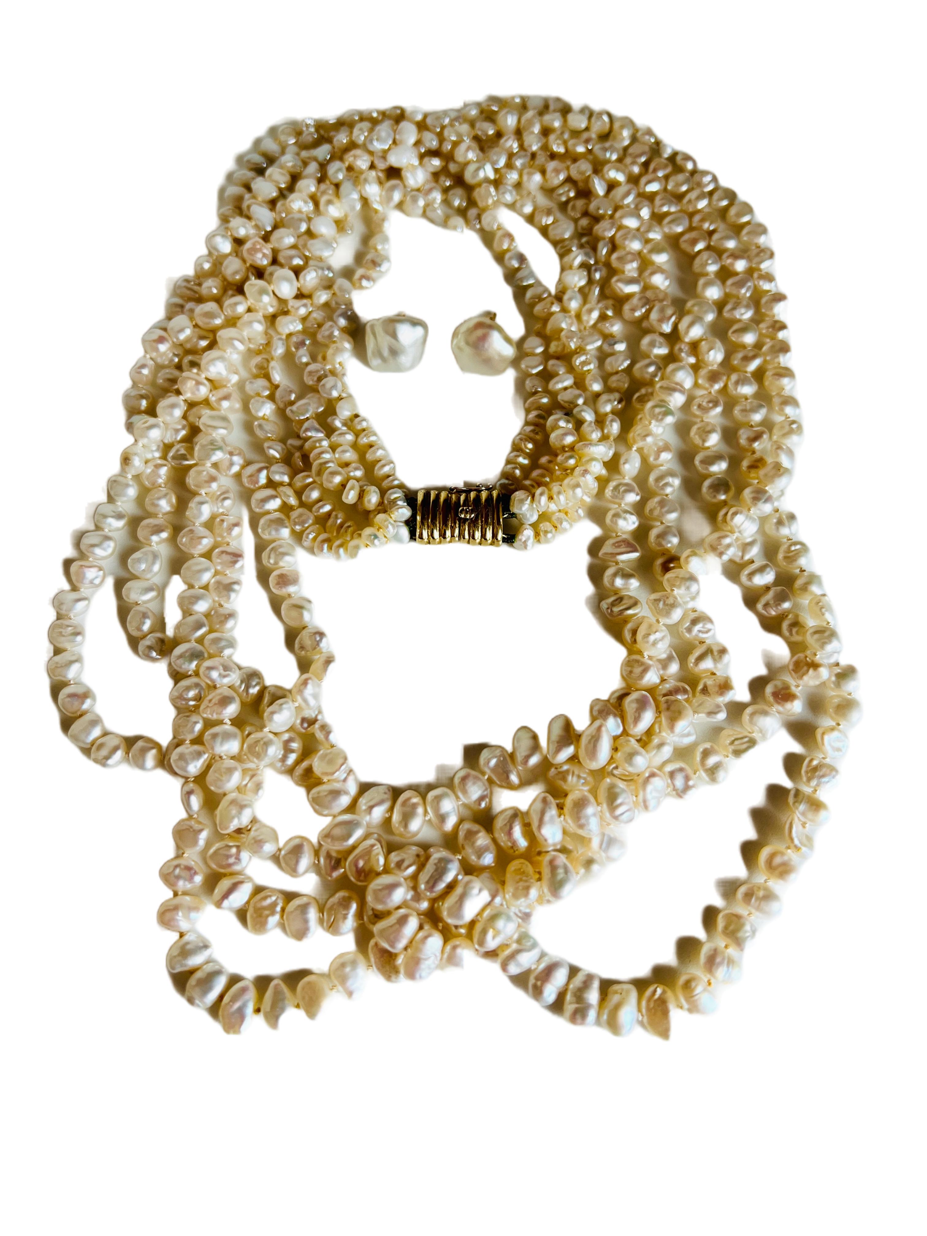 Perle Boucles d'oreilles choker collier torsadé à 5 rangs Keishi perles de culture d'eau douce 14 carats en vente