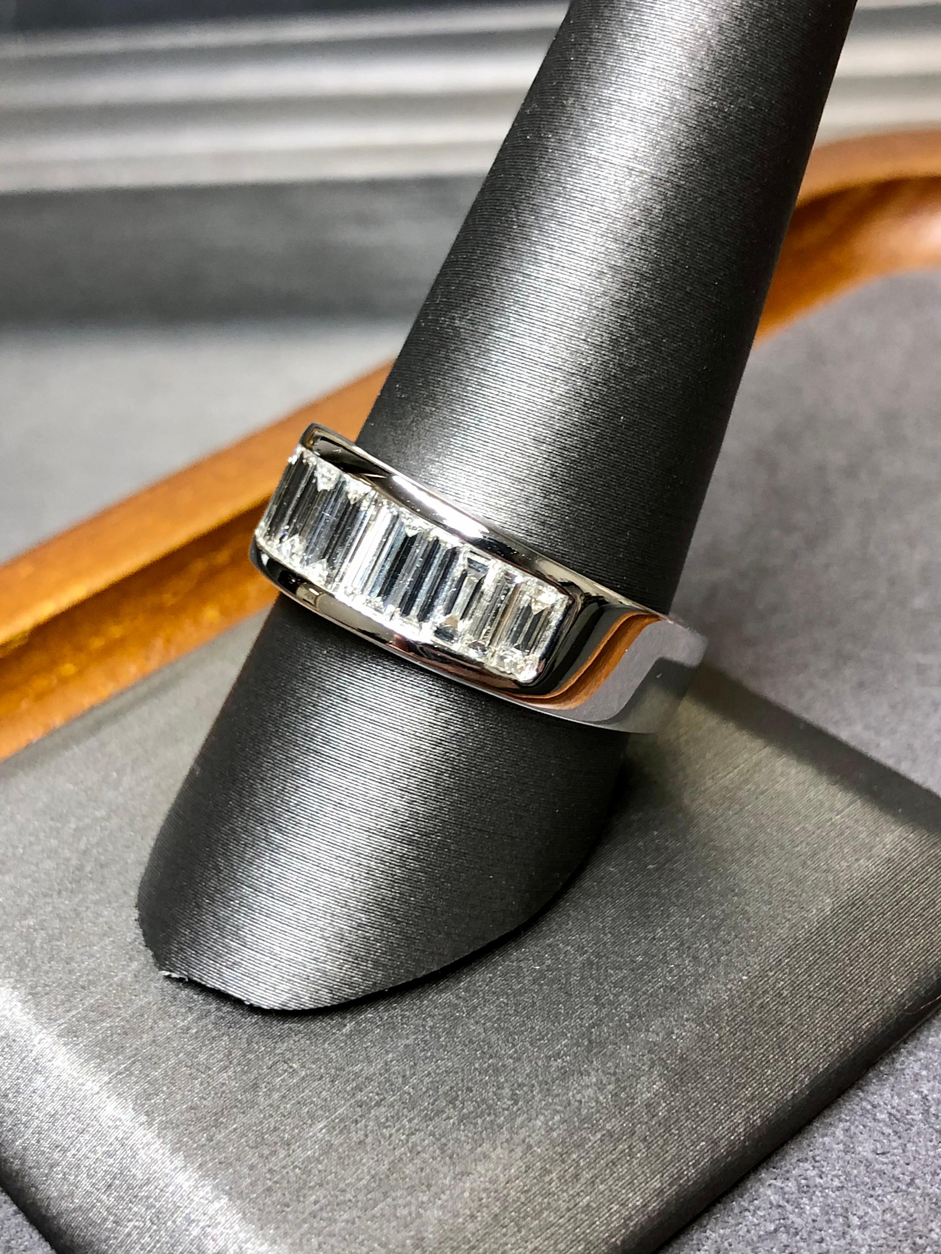 14K große Baguette-Kanal Diamant halbe Ewigkeit Herrenband Ring 2,40ctw Sz 10,5 8