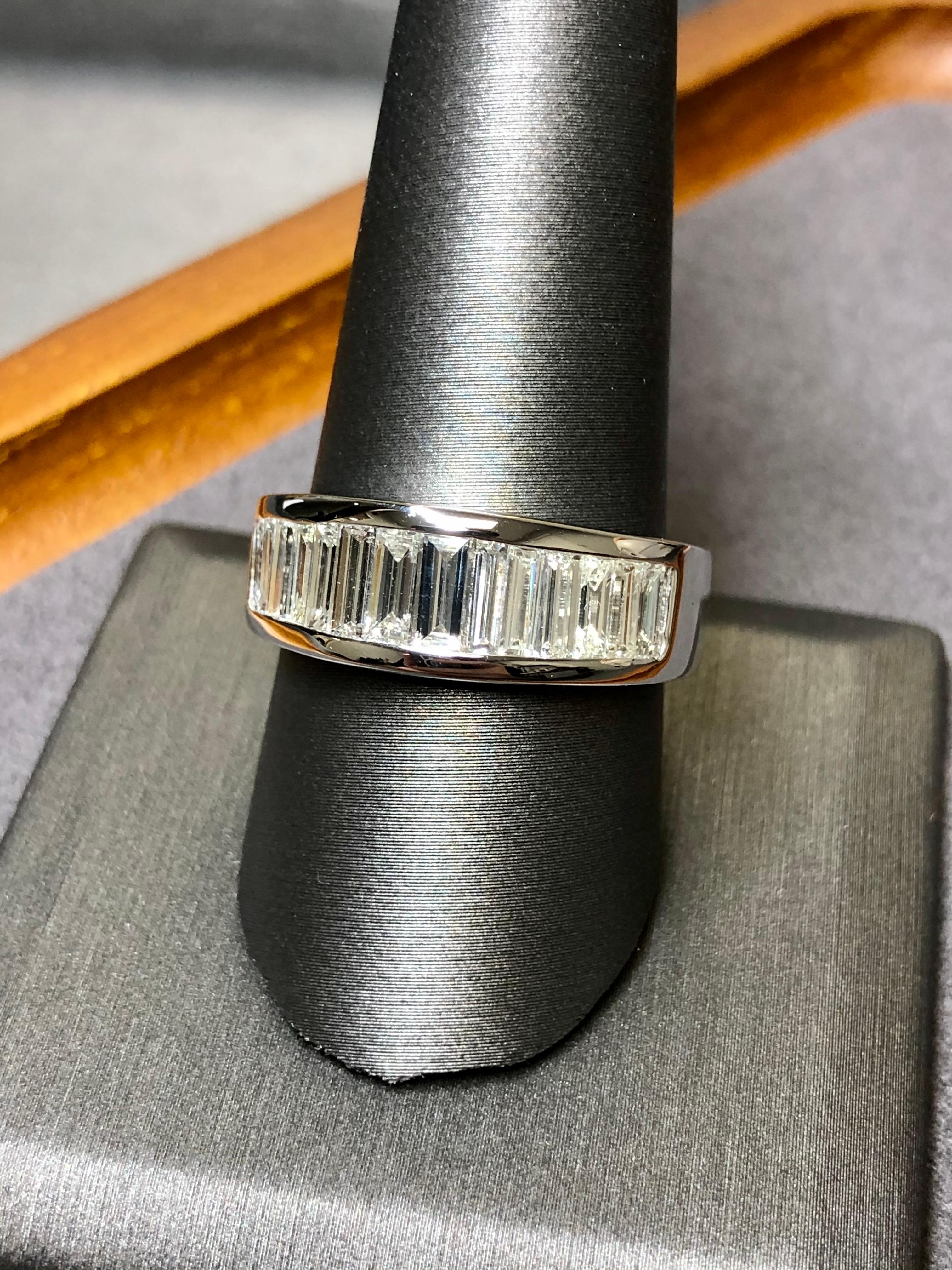 14K große Baguette-Kanal Diamant halbe Ewigkeit Herrenband Ring 2,40ctw Sz 10,5 9