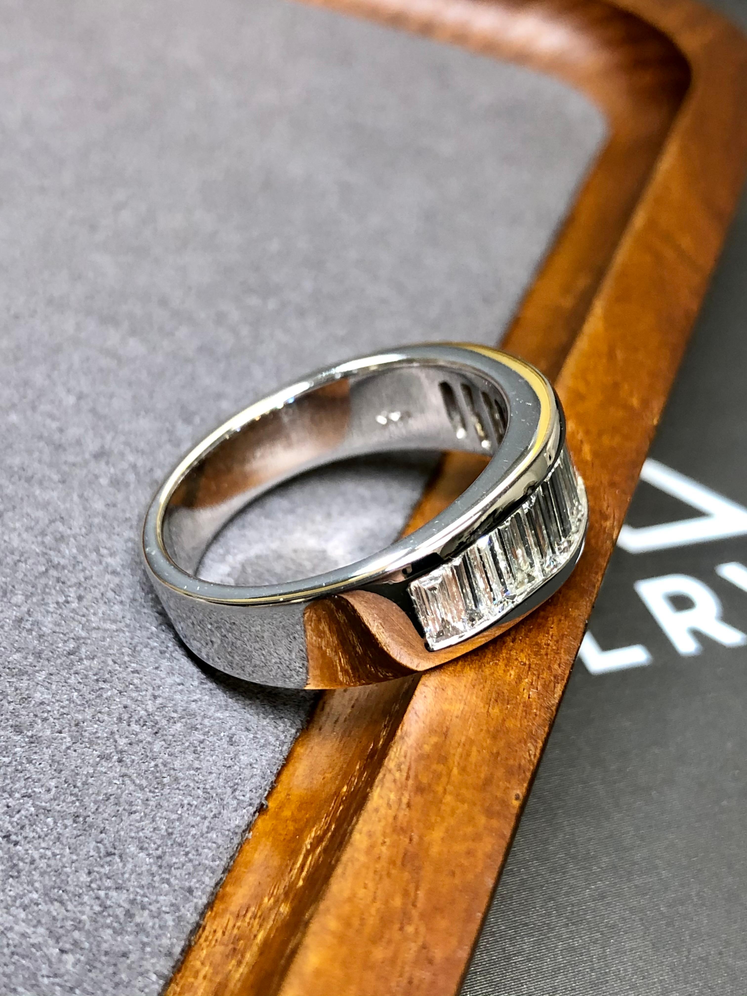 14K große Baguette-Kanal Diamant halbe Ewigkeit Herrenband Ring 2,40ctw Sz 10,5 11
