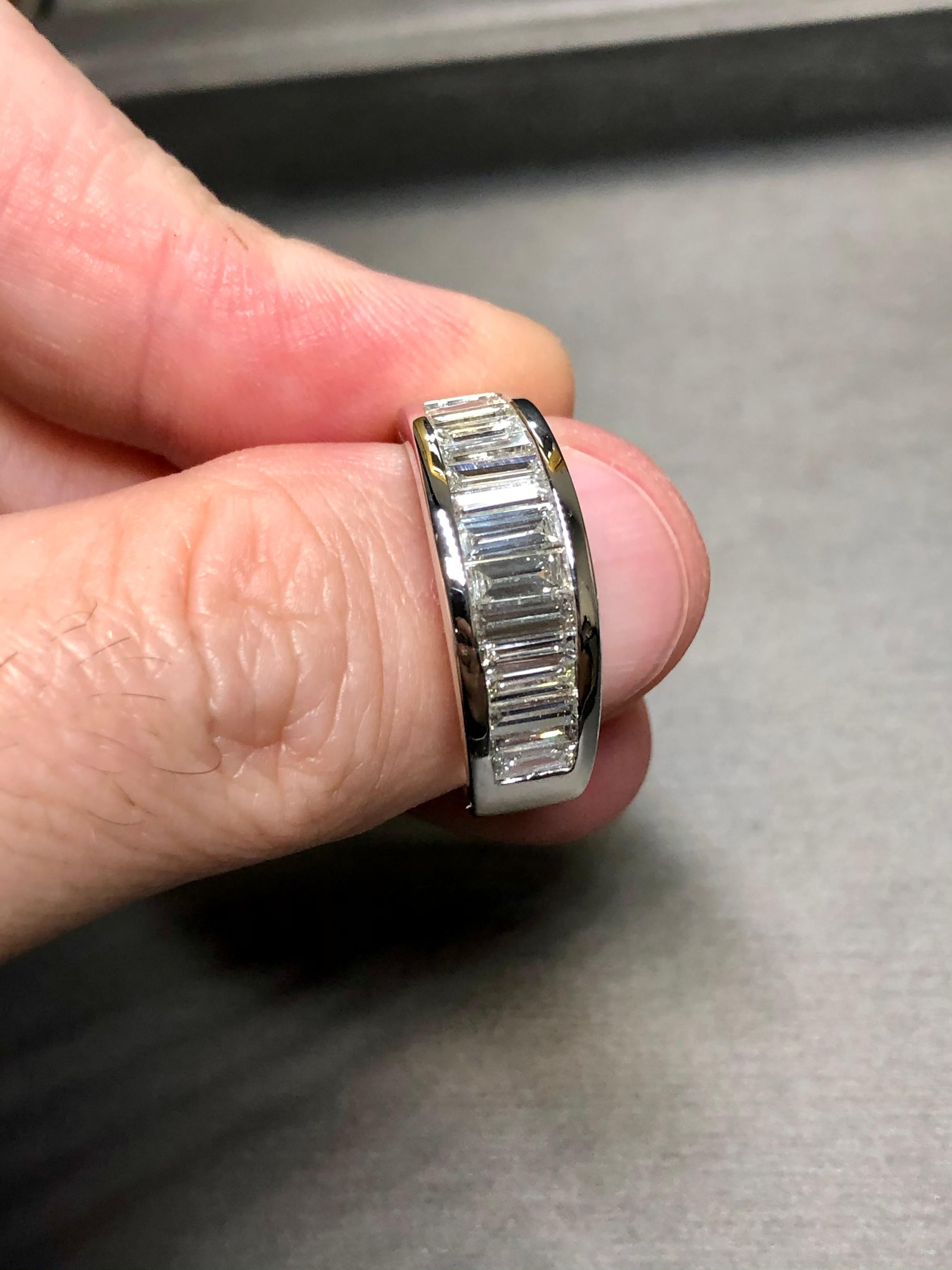 14K große Baguette-Kanal Diamant halbe Ewigkeit Herrenband Ring 2,40ctw Sz 10,5 1