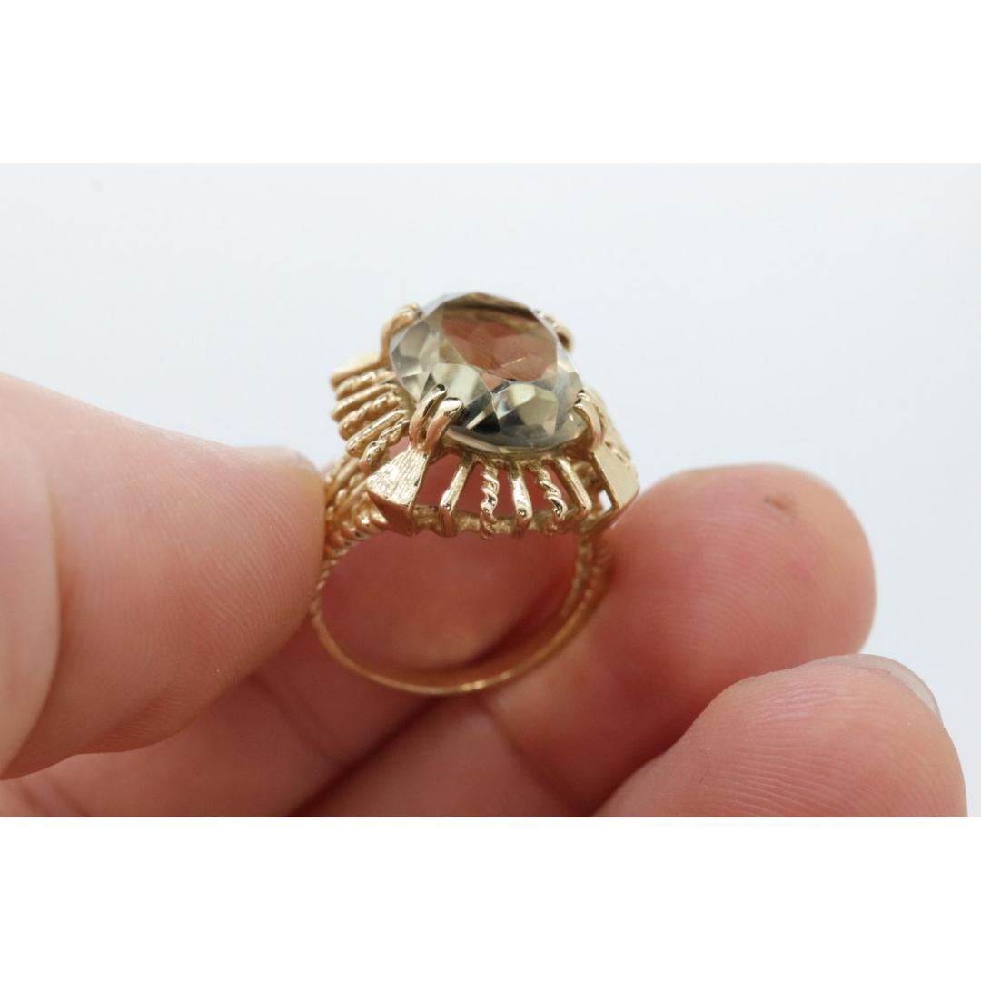 14k Large Oval GREEN Amethyst ring. 14k Large Light Green Amethyst Cocktail For Sale 3