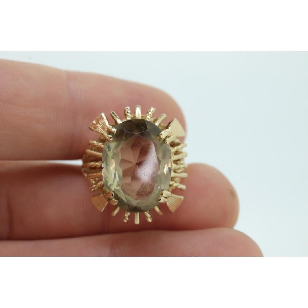 14k Large Oval GREEN Amethyst ring. 14k Large Light Green Amethyst Cocktail For Sale 5