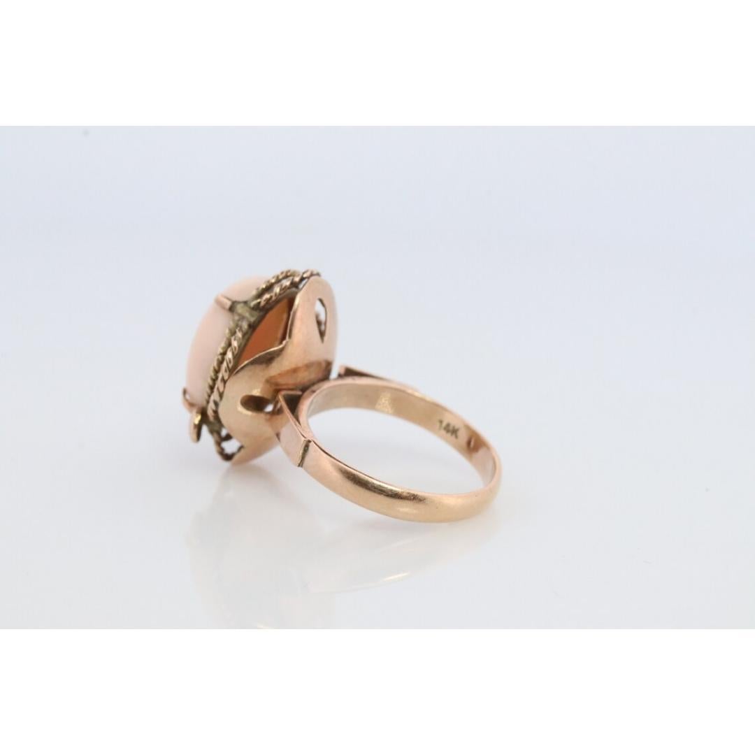 14k Large Oval Pink Angel Skin CORAL ring. NATURAL Coral Cabochon statement ring In Good Condition For Sale In Port Charlotte, FL