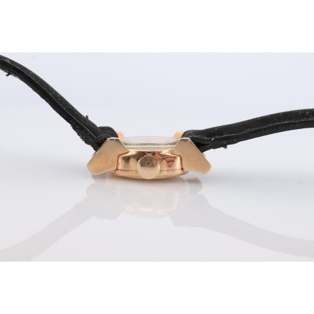 14k Le Coultre Swiss Mechanical watch. 14k LeCoultre Ladies Womens Wristwatch. For Sale 1