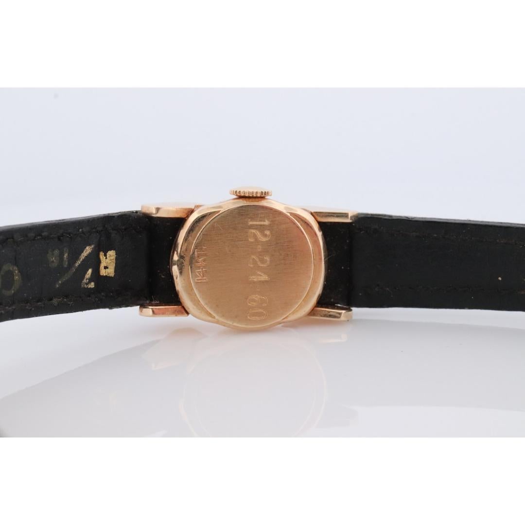 14k Le Coultre Swiss Mechanical watch. 14k LeCoultre Ladies Womens Wristwatch. For Sale 3